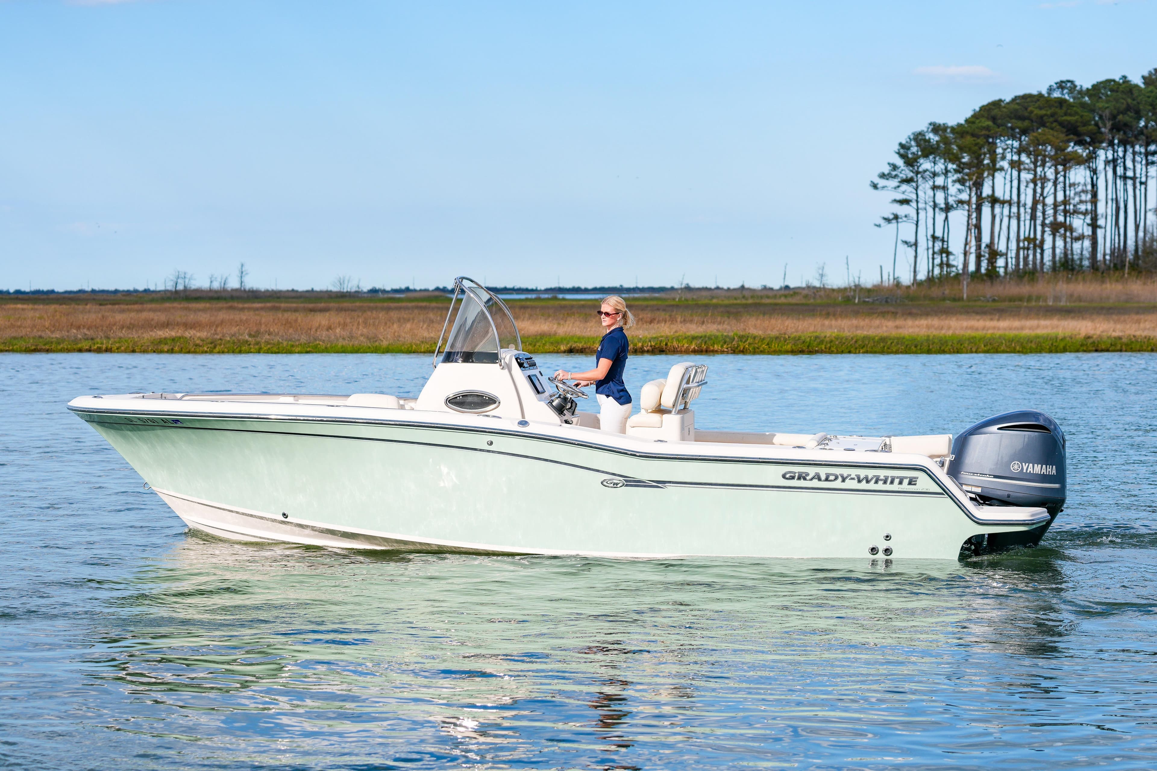 2018 Grady-White Fisherman 236