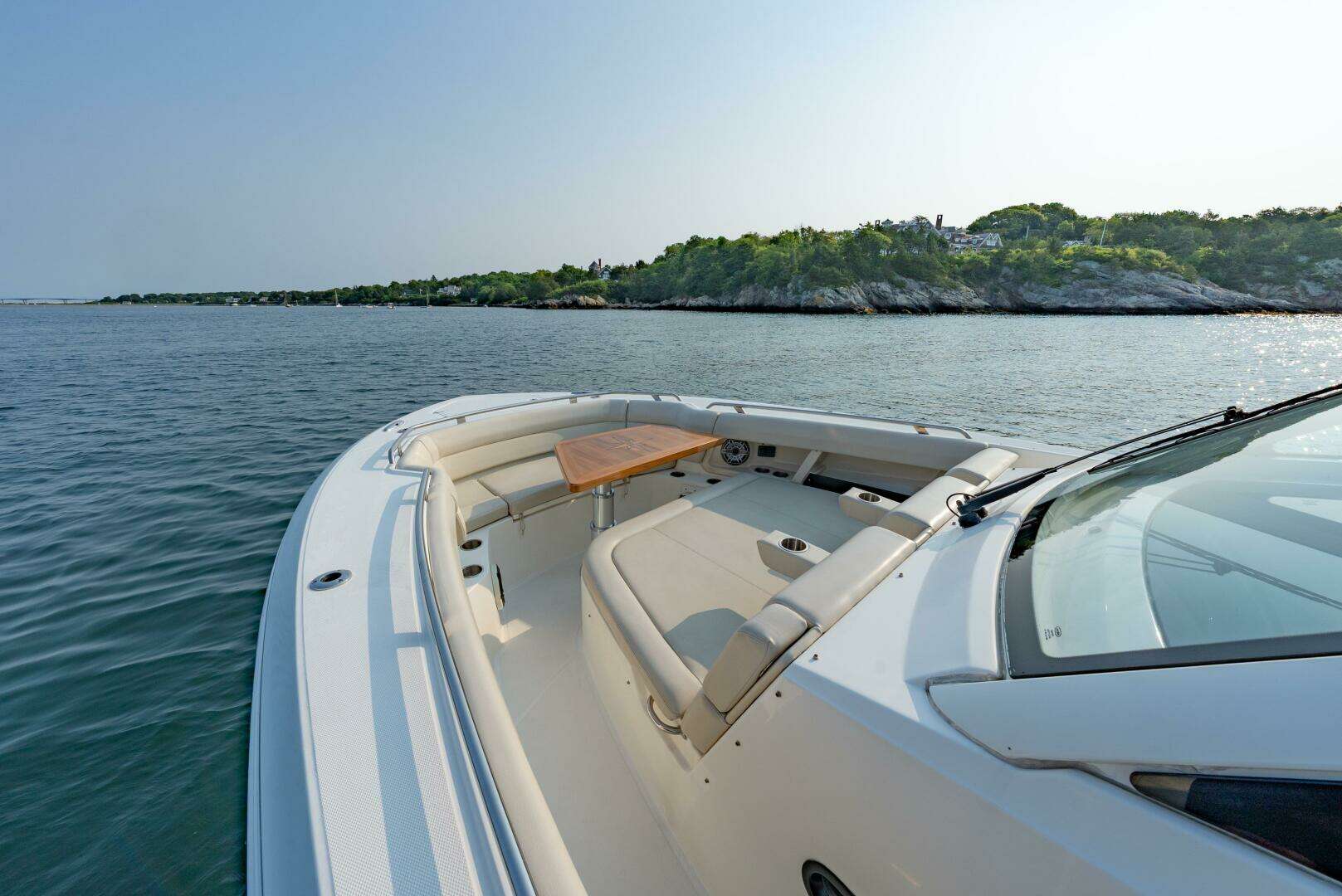 2019 Boston Whaler 350 EX Realm - Image 9