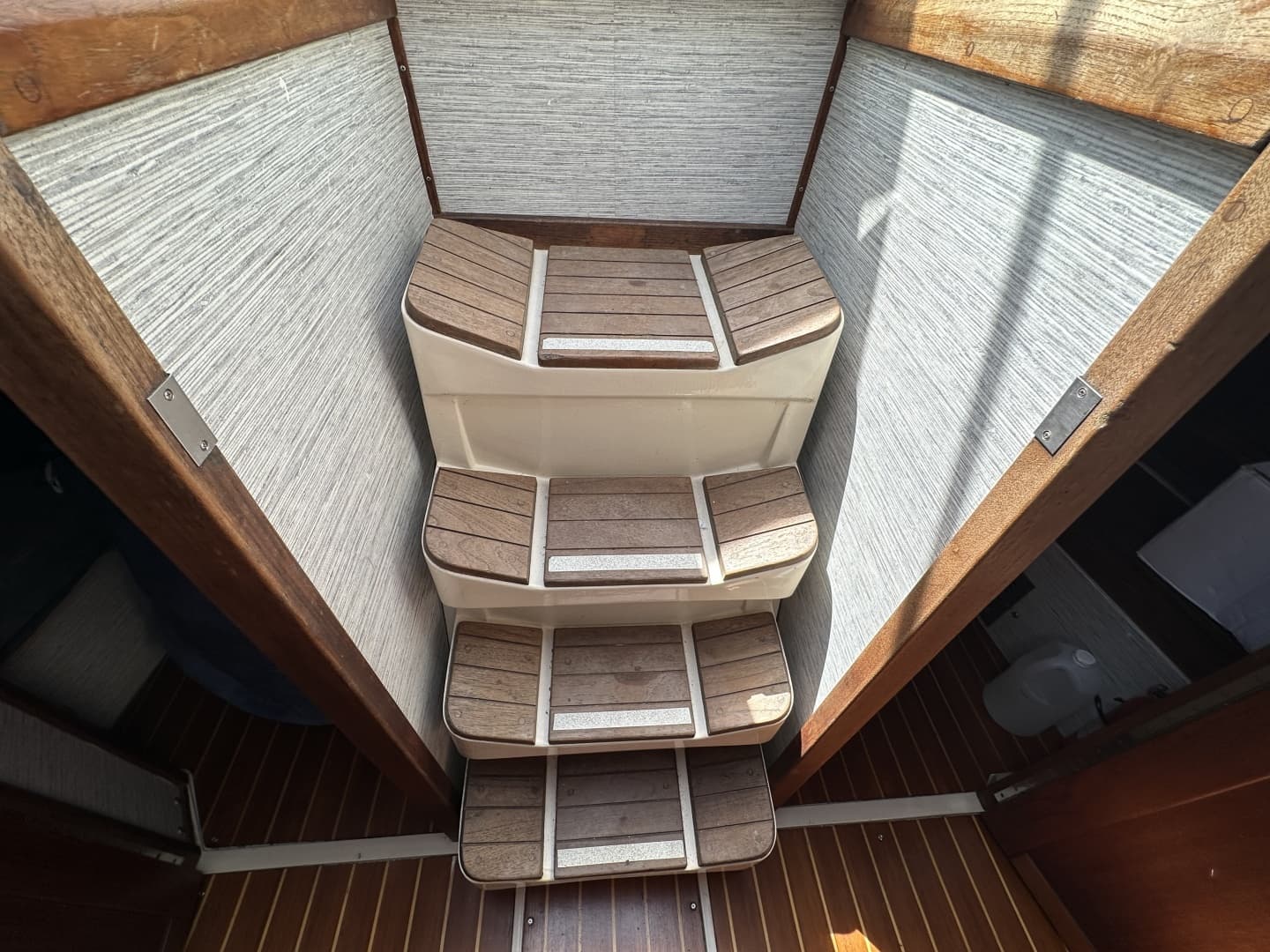 1991 Catalina MKI - Image 25