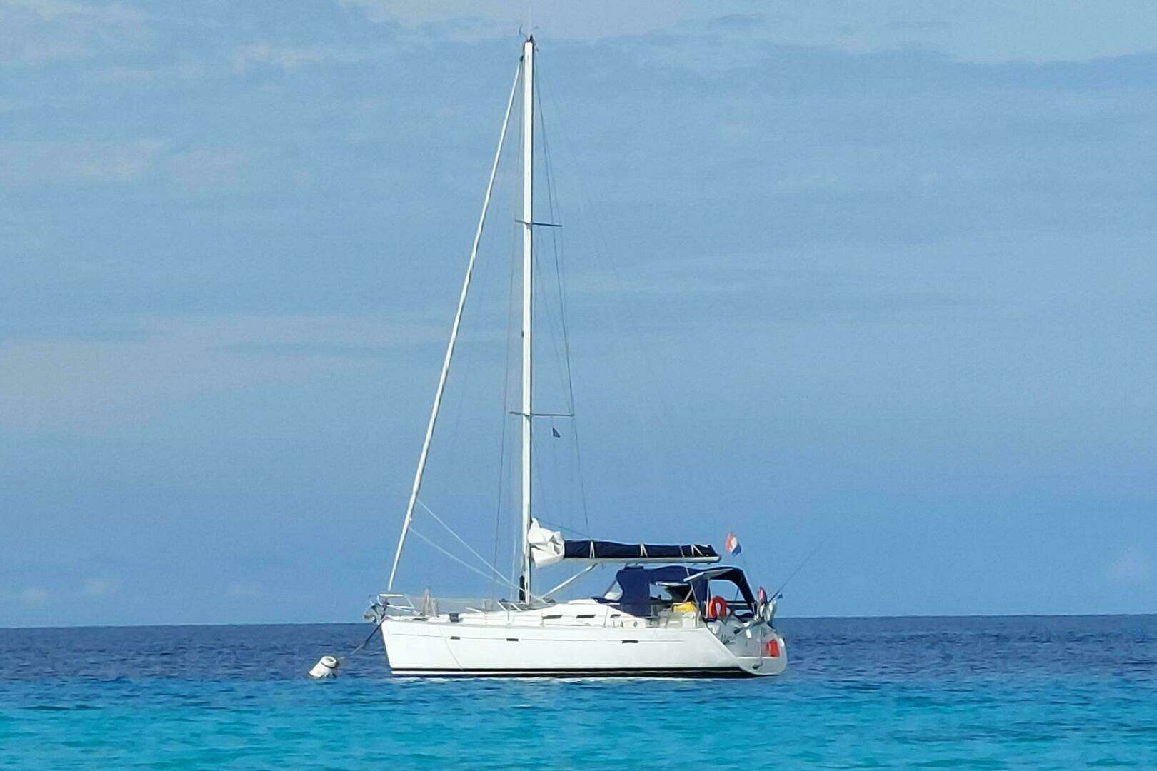 2001 Beneteau 393 - Image 2