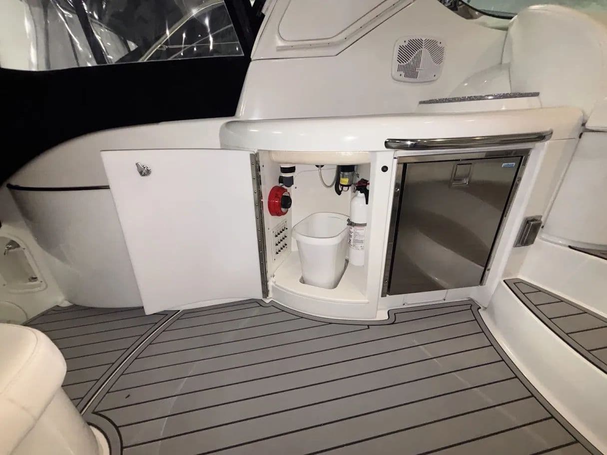 2006 Formula 40 Performance Cruiser - 17