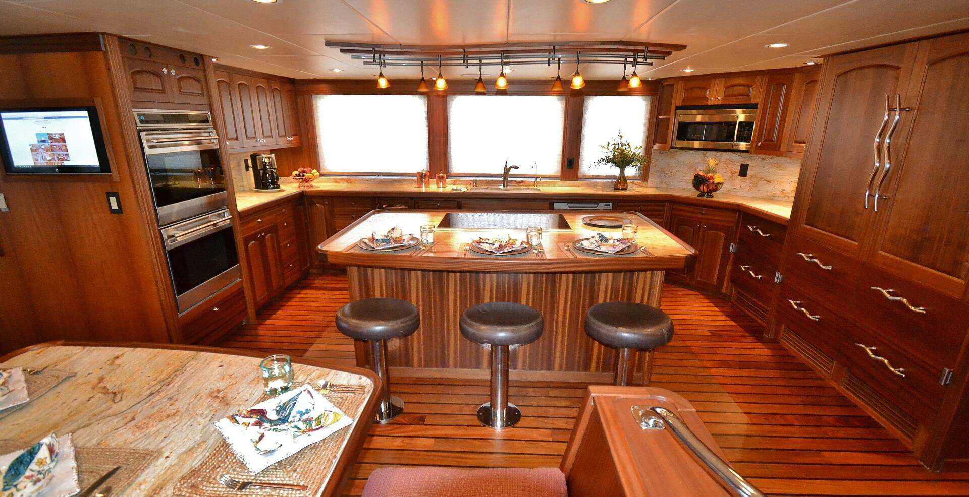 2018 AllSeas 92 - Image 25