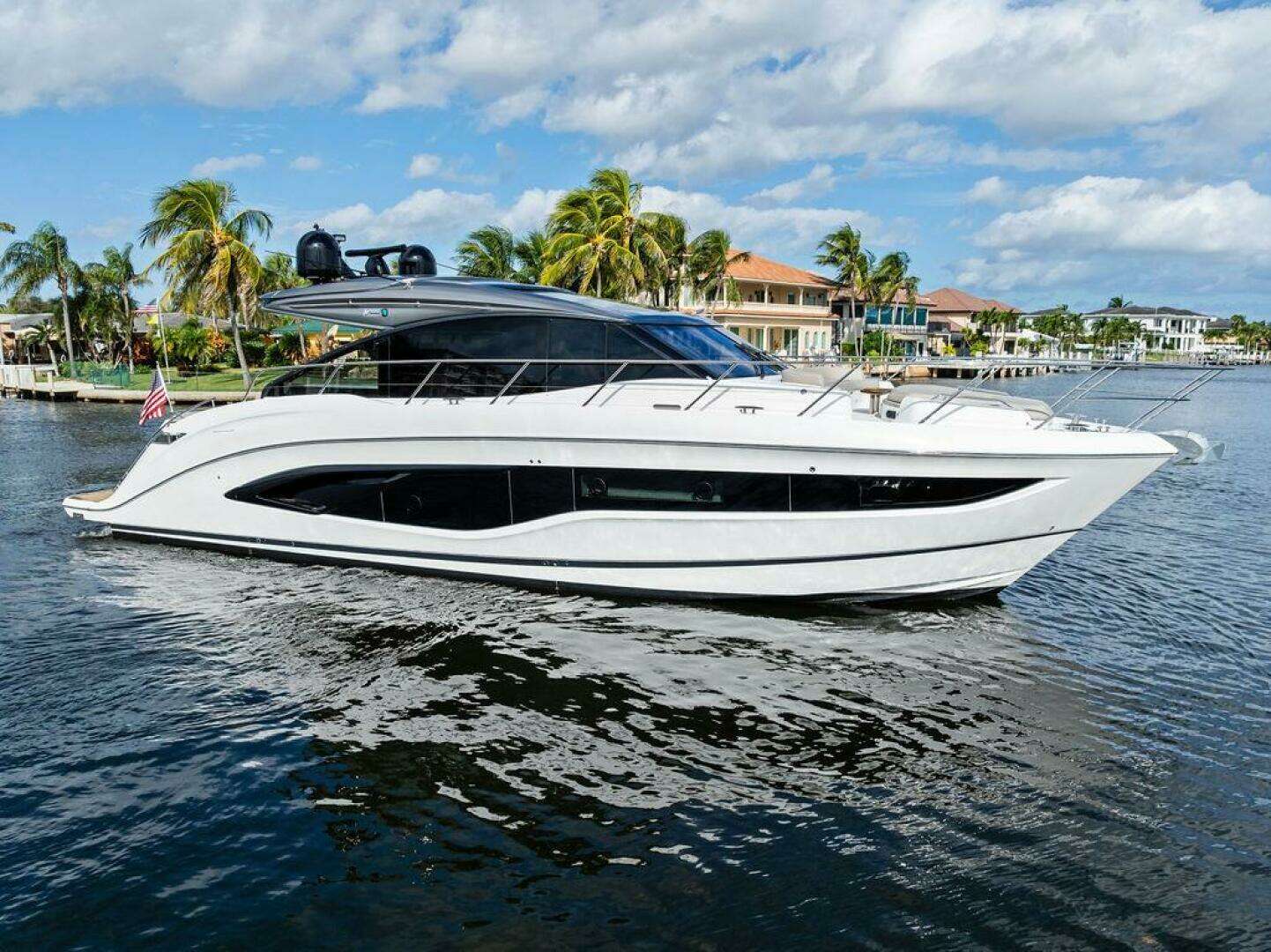 2021 Princess V55 - Image 10