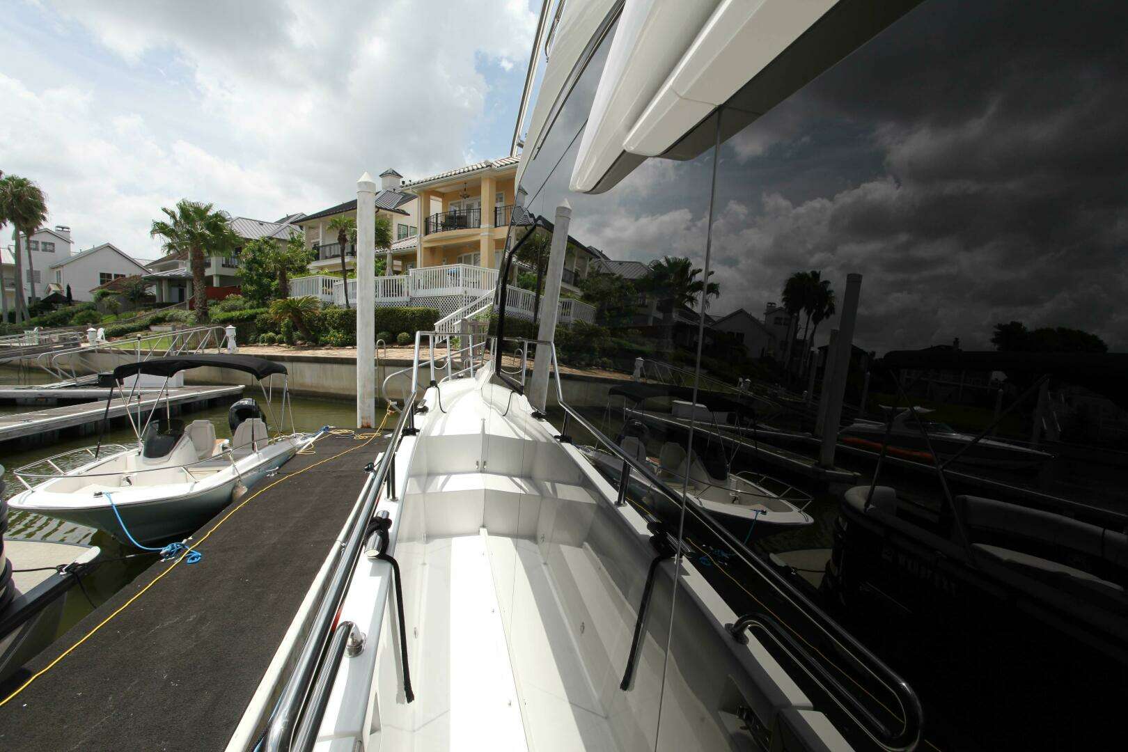 2025 Galeon — - Image 184
