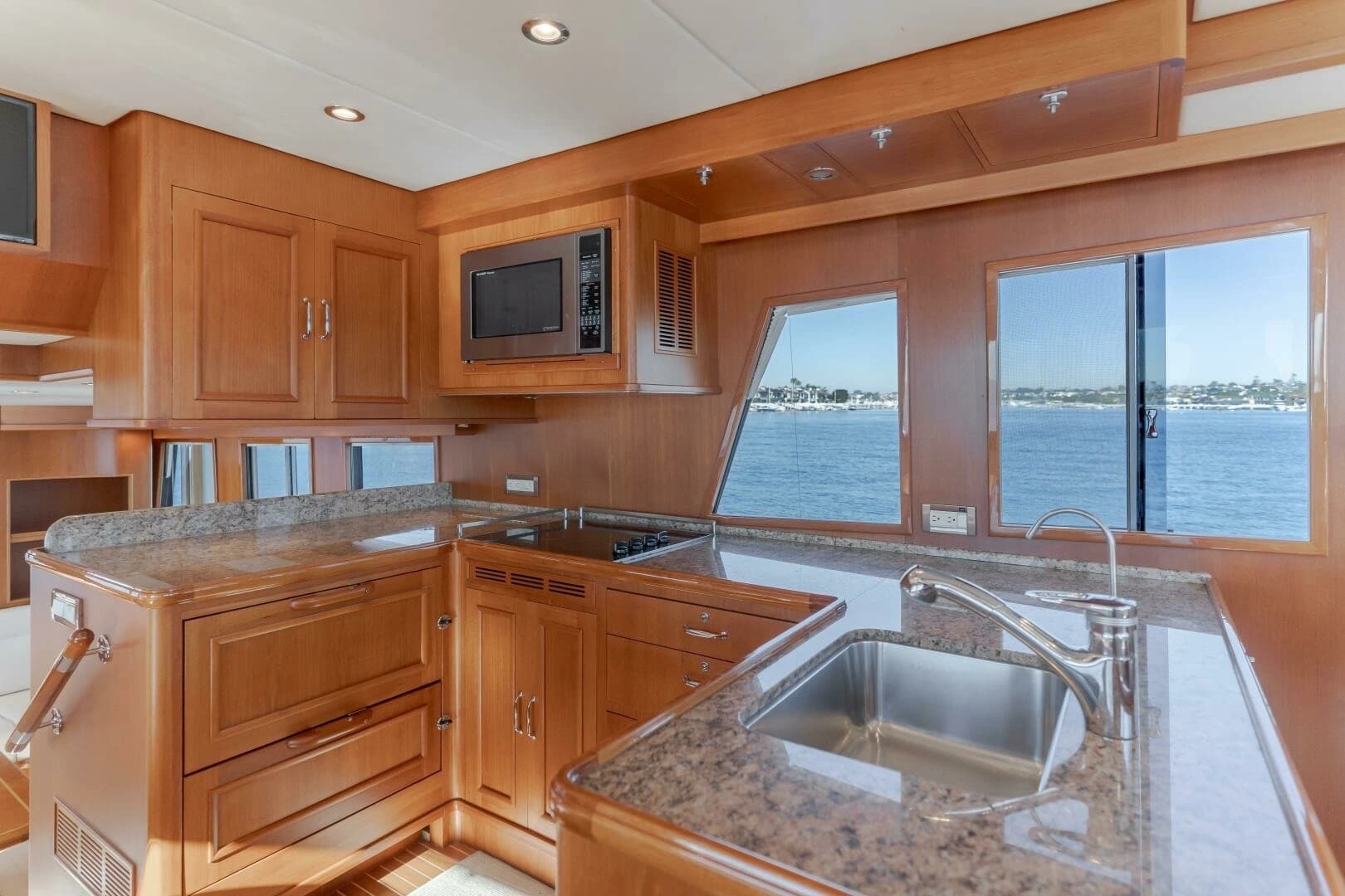 2008 Grand Banks 59 Aleutian RP - Image 11