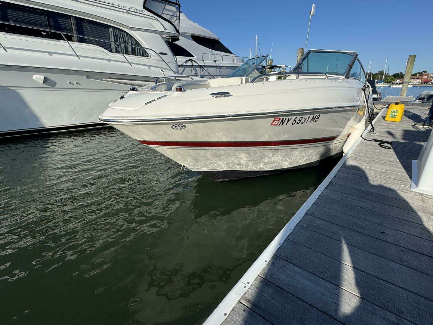 2004 Maxum 2400 SCR - Image 21