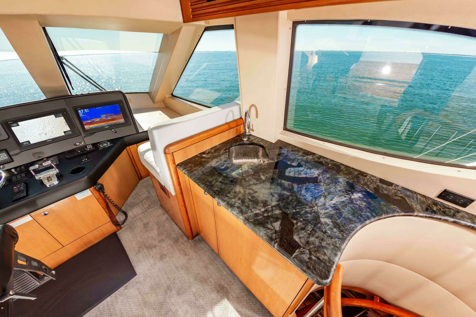 2008 Hatteras 64 Enclosed Bridge - Image 24