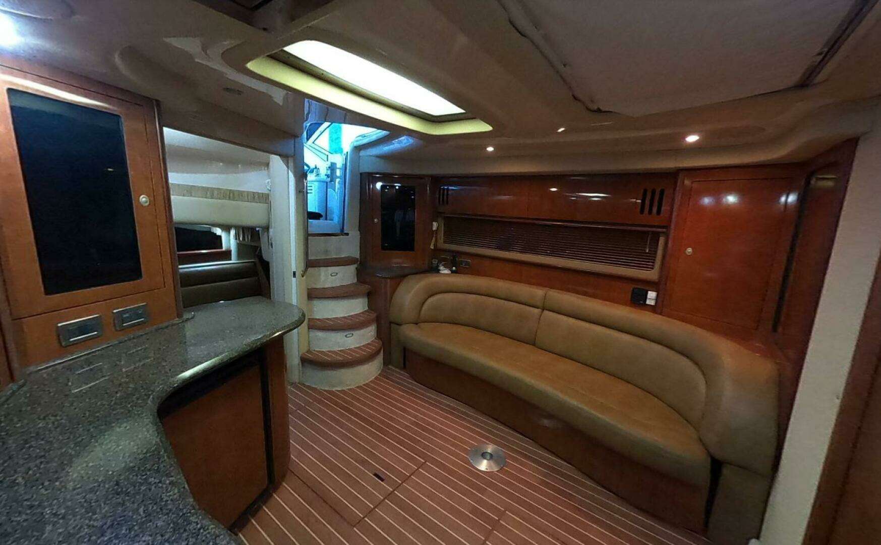 2006 Sea Ray 44 Sundancer - Image 11