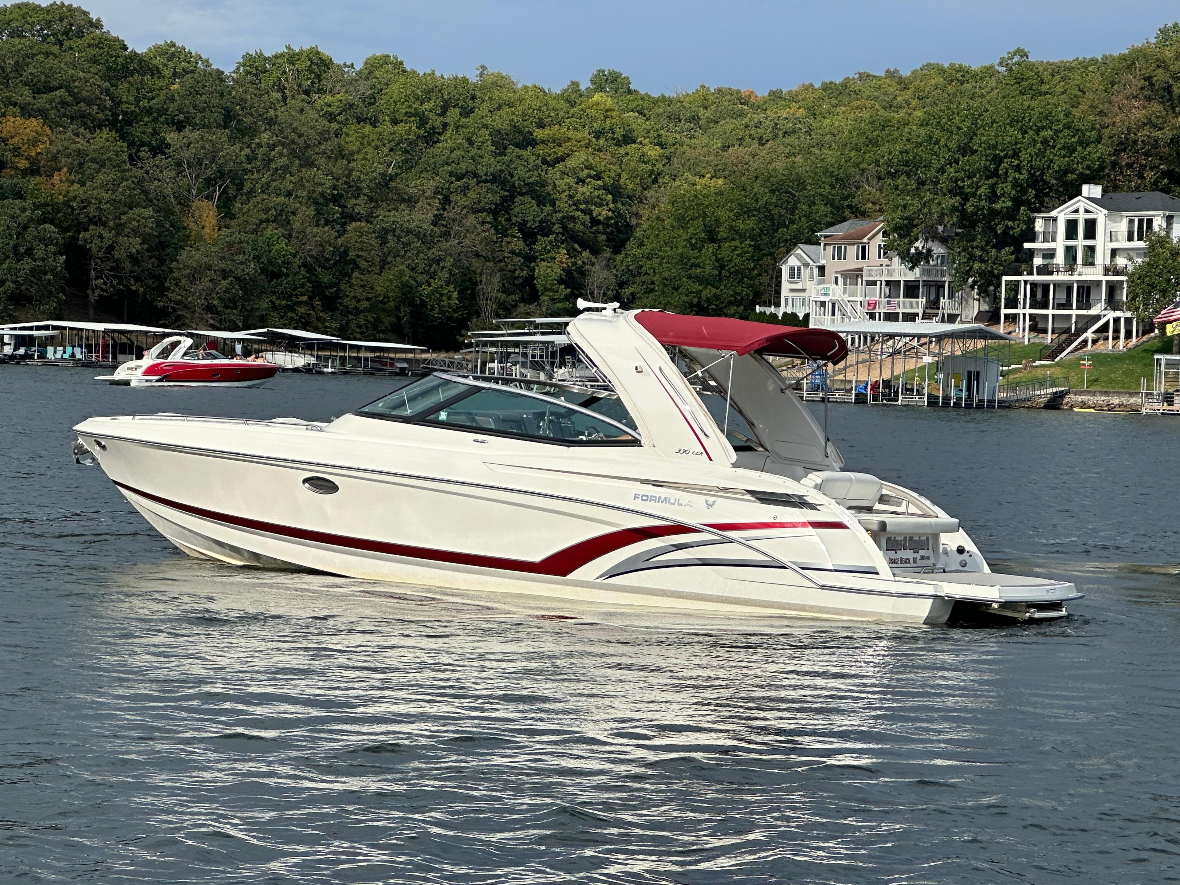 2016 Formula 330 Crossover Bowrider - 75