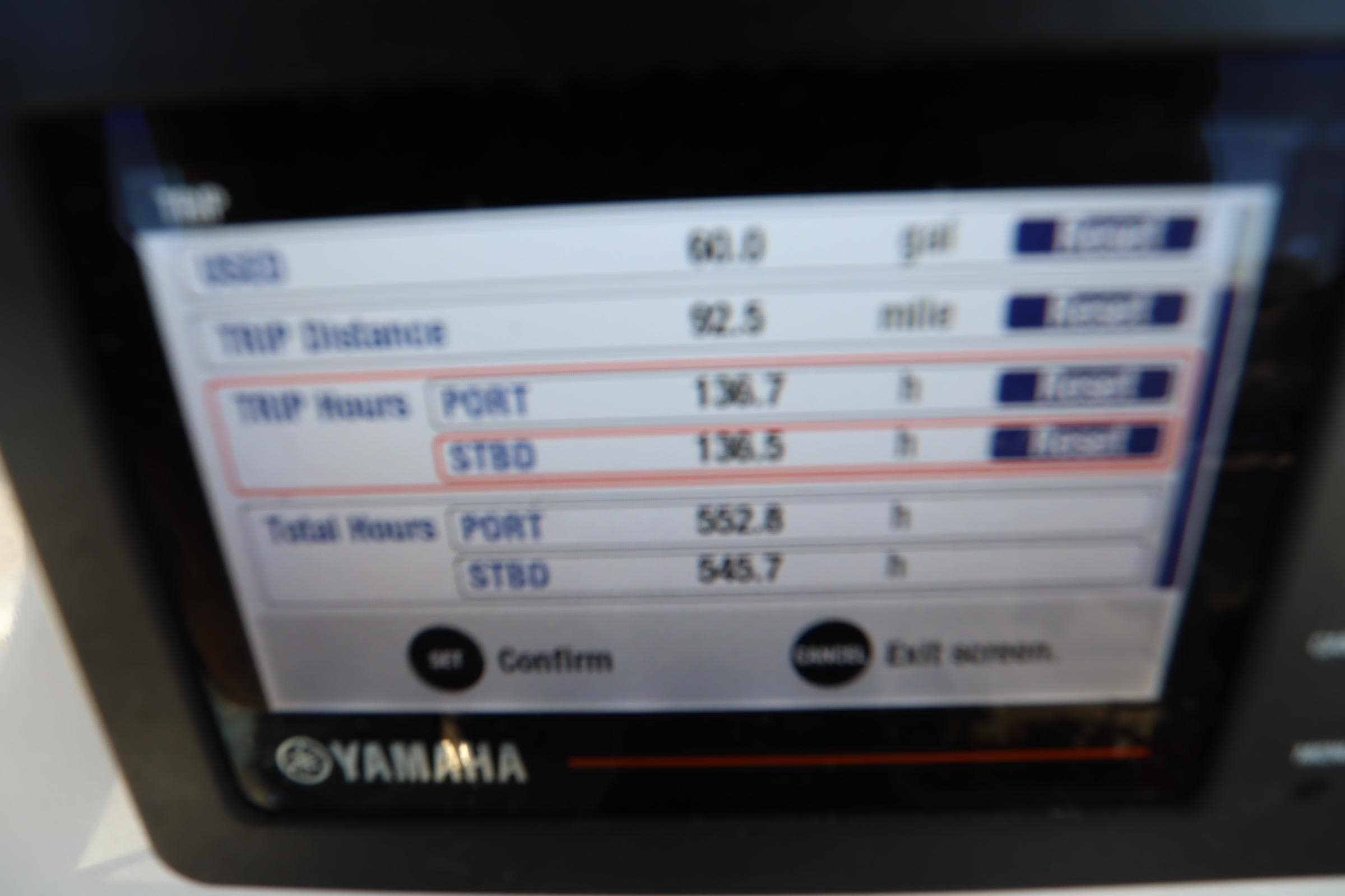 Yamaha display showing trip data for 2021 Cape Horn 31 T boat.