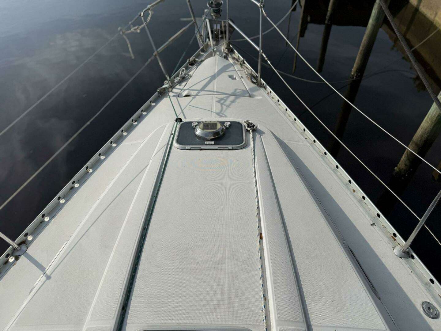 1998 Beneteau OCEANIS 352 - Image 8