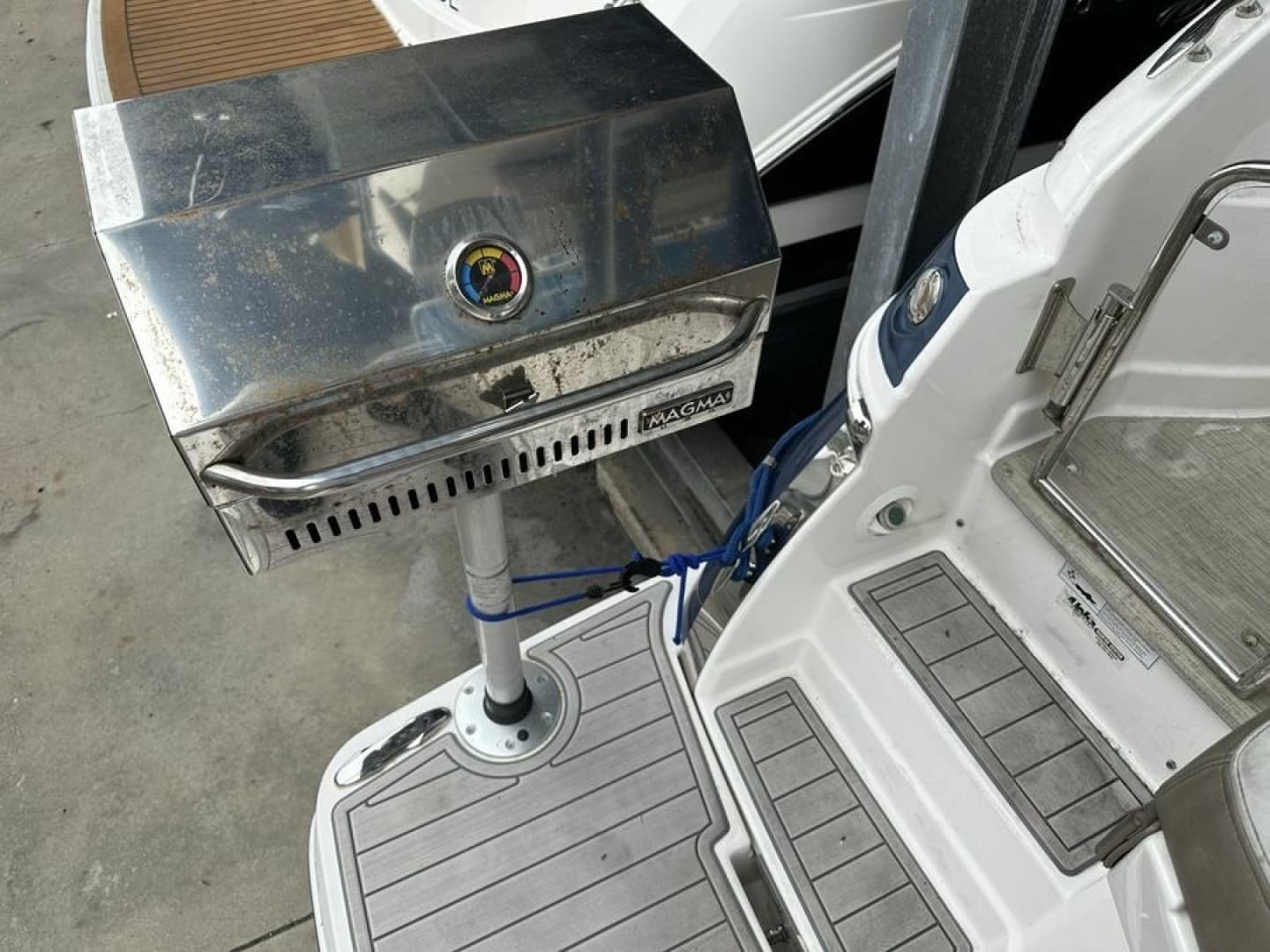 2017 Regal 28 Express - Image 16