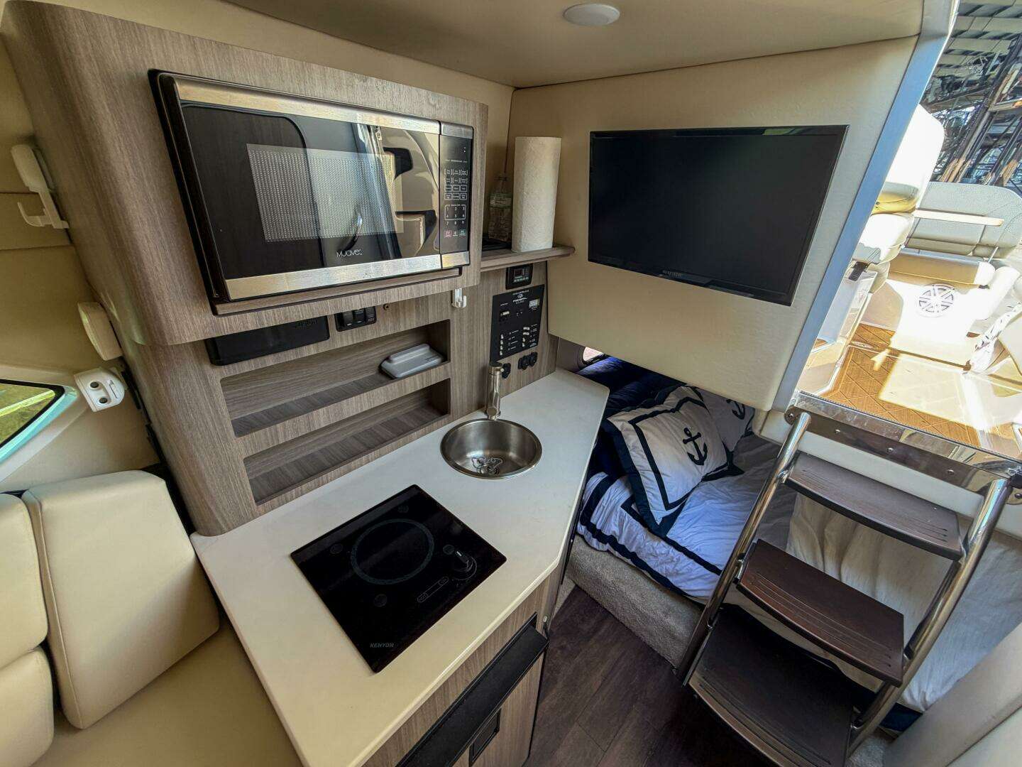 2020 Regal 26 Express - Image 13