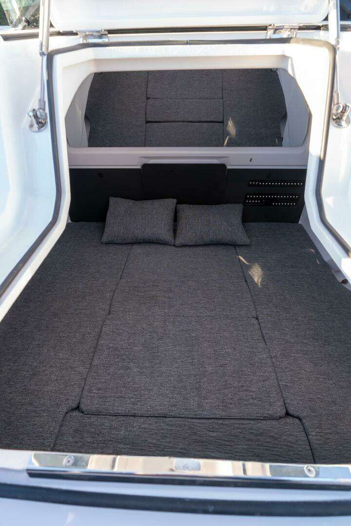 2026 Axopar Cross Cabin - Image 36