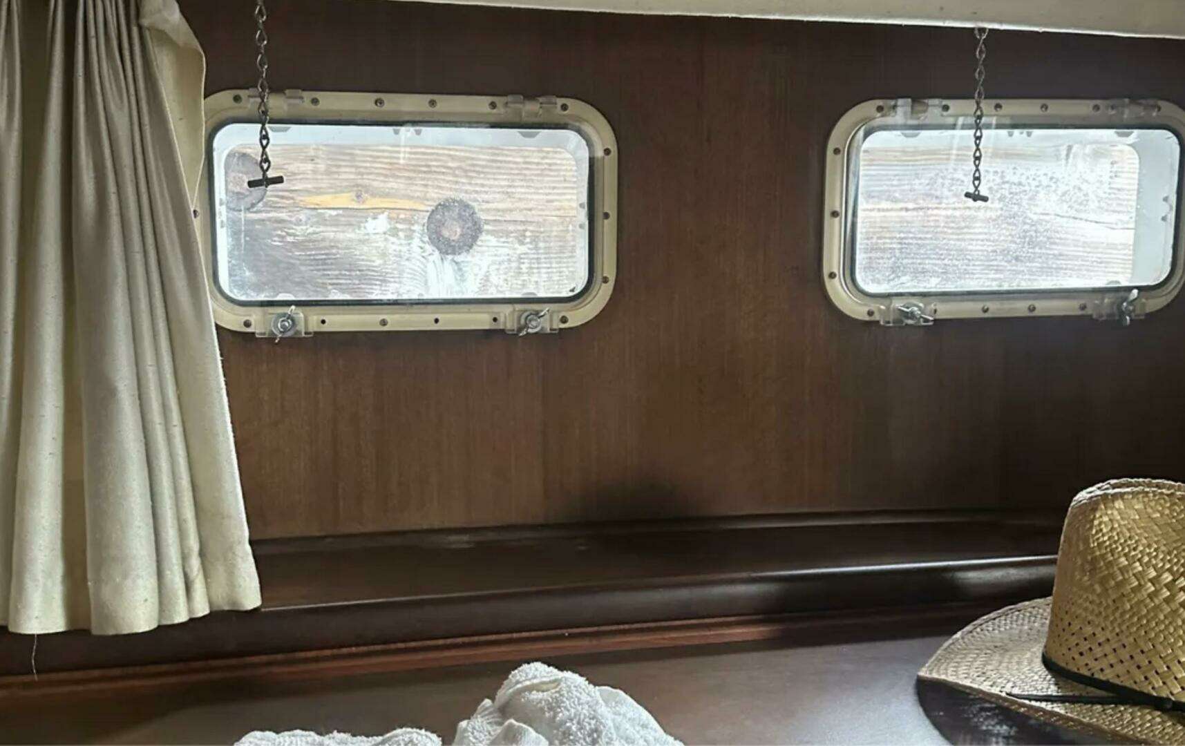 1974 Hatteras 58 Yachtfish - Image 17