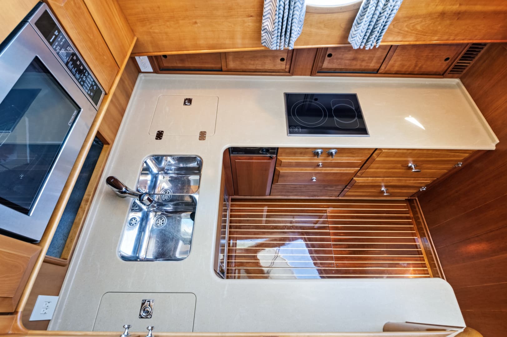 2007 Hinckley TALARIA 55MY - Image 36