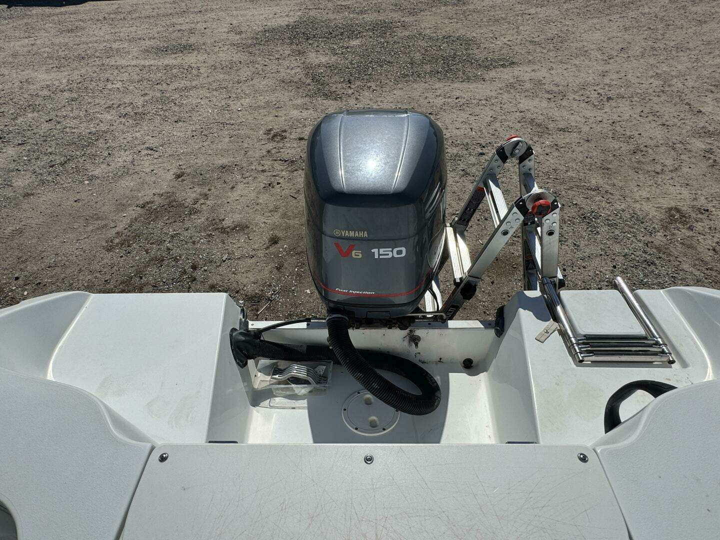 2004 Seaswirl Striper - Image 11