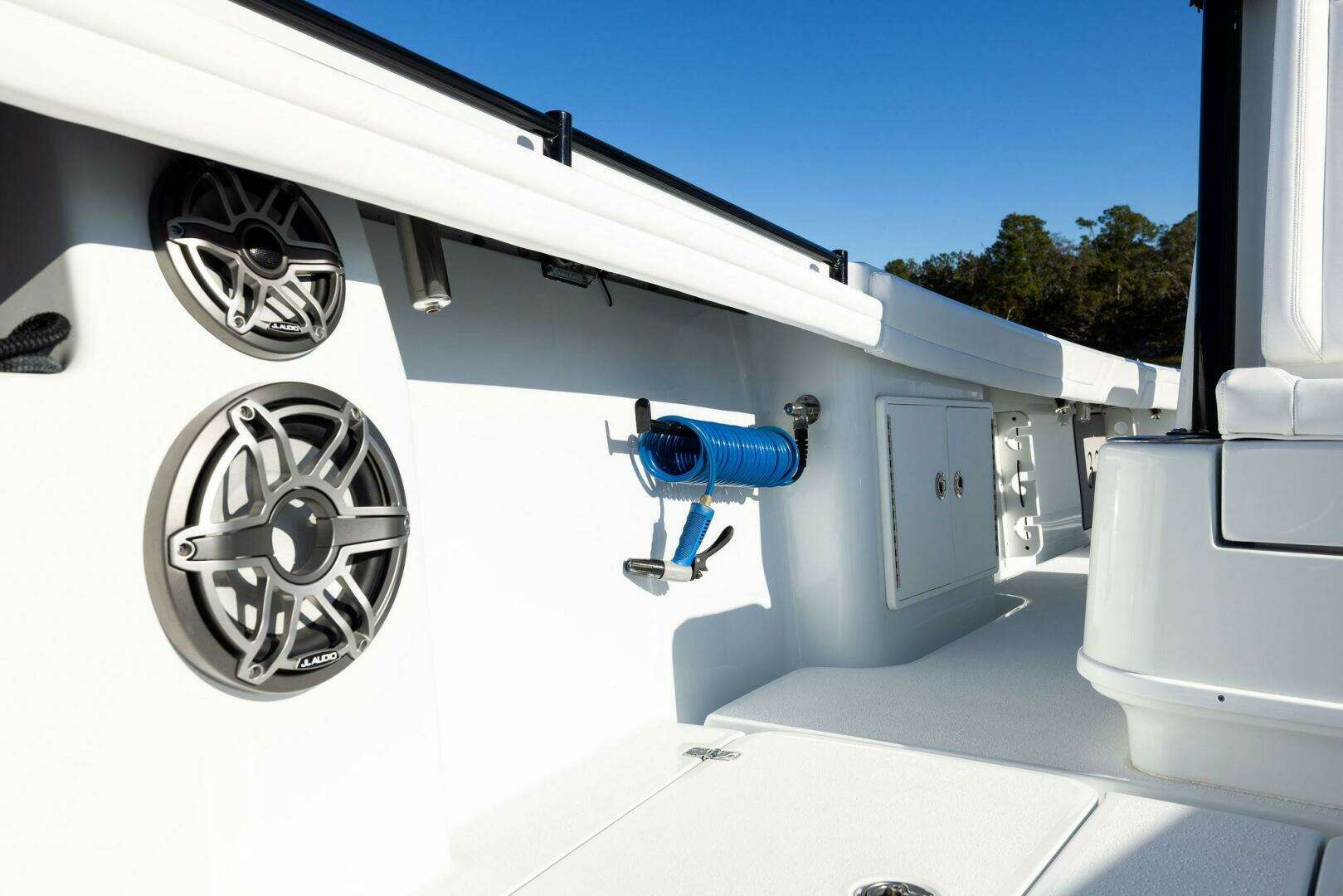 2023 Yellowfin 32 Offshore - Image 55