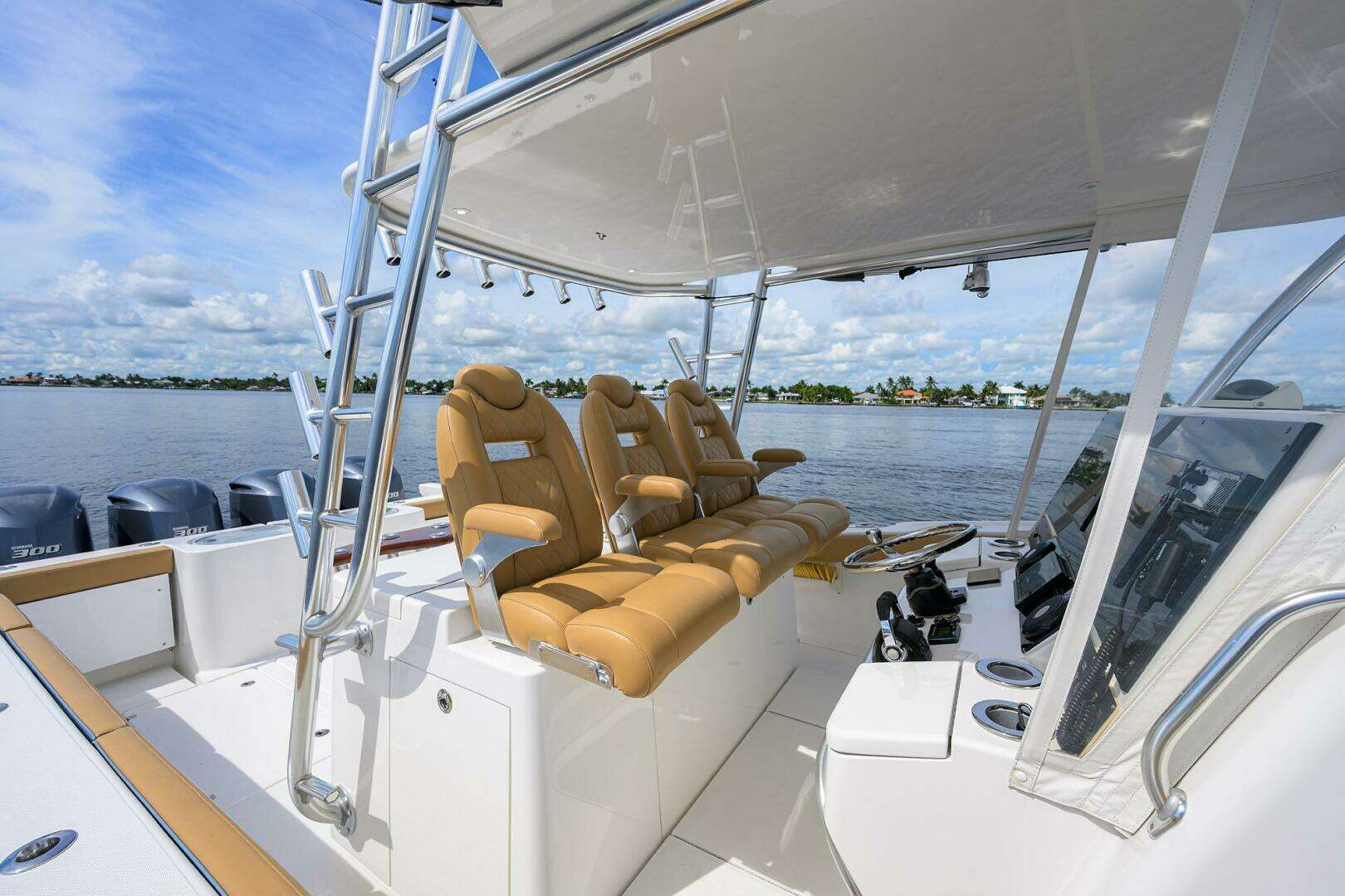 2018 Buddy Davis 42 Center Console - Image 16