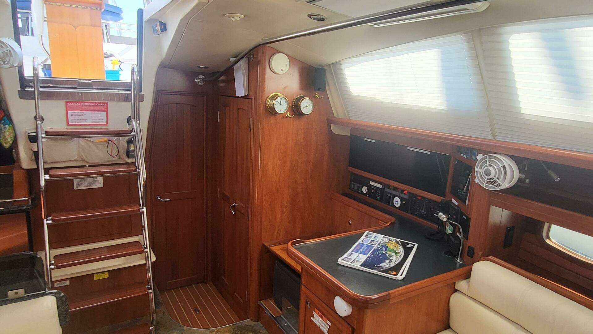 2009 Hunter 50 CC - Image 16