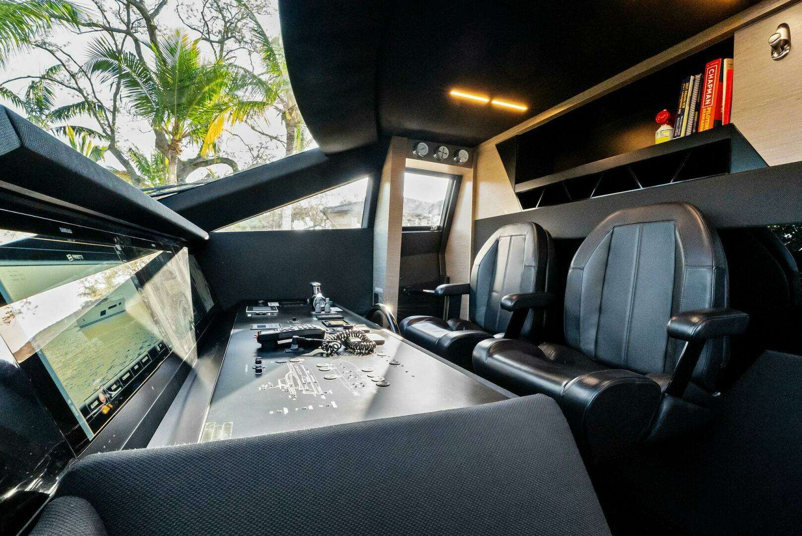 2019 Ferretti Yachts 780 - Image 34