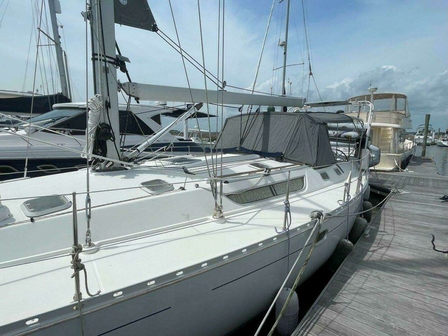 1998 Jeanneau 45.2 - Image 19