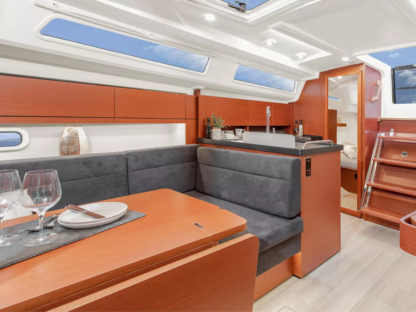 2025 Hanse 348 - Image 16