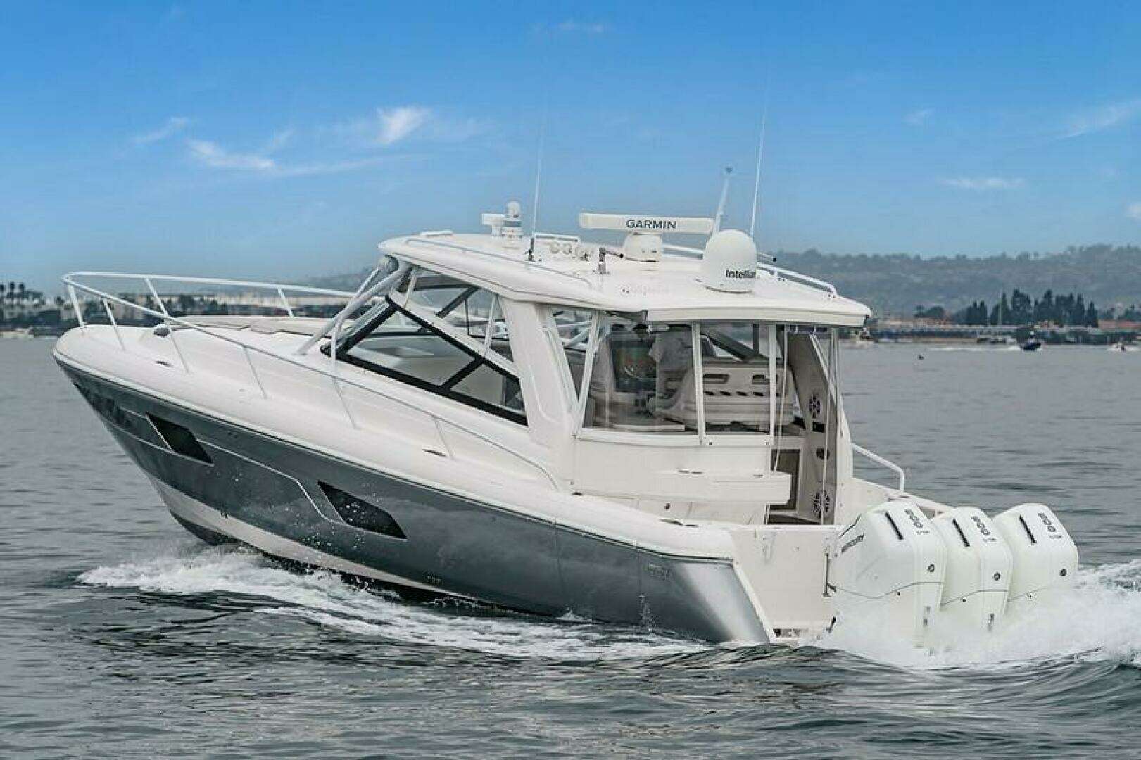 2022 Intrepid 477 Evolution - Image 3