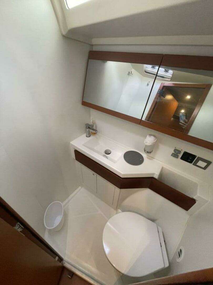 2020 Beneteau Oceanis 46.1 - Image 24