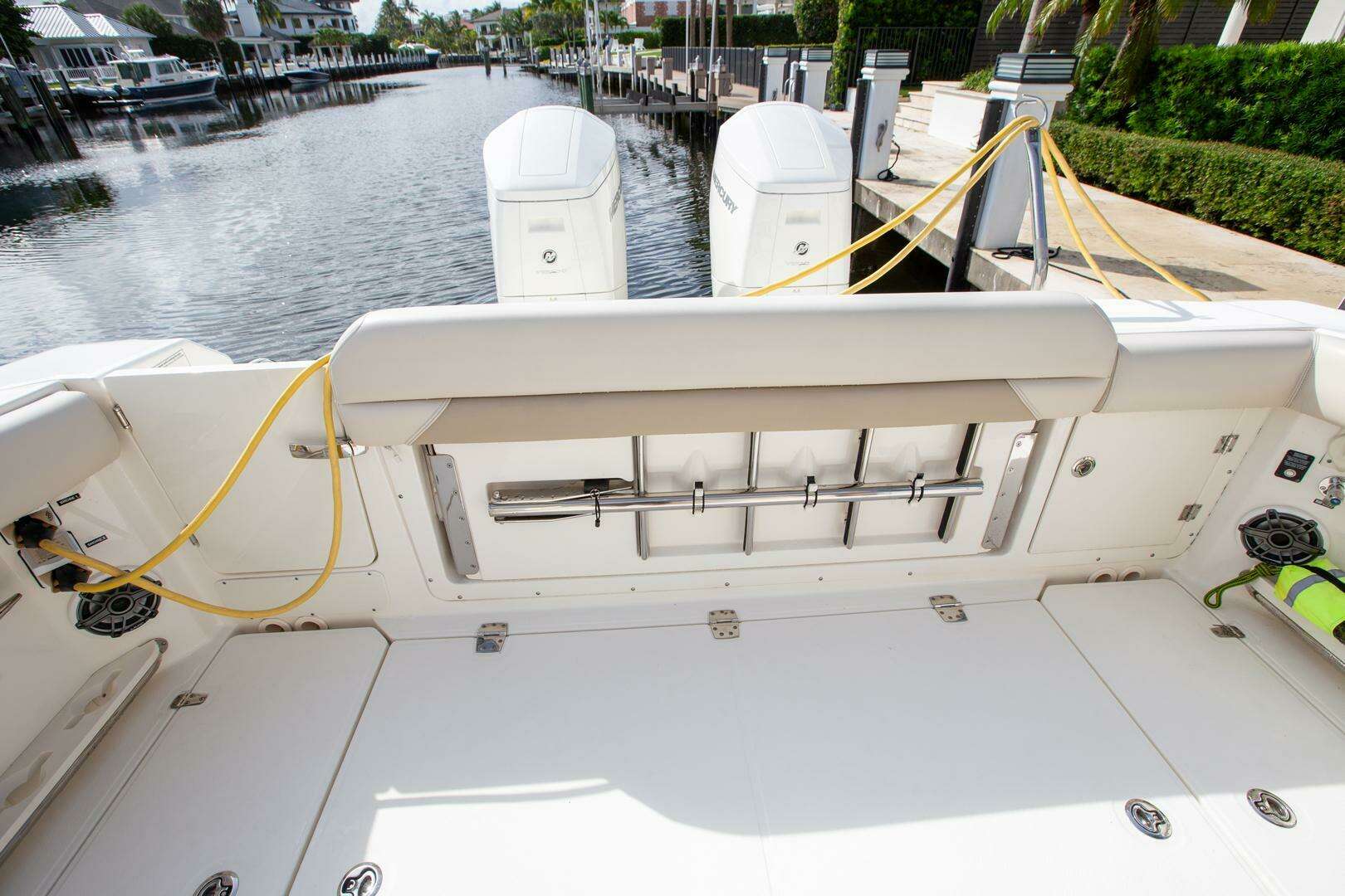 2023 Boston Whaler 380 Outrage - Image 2