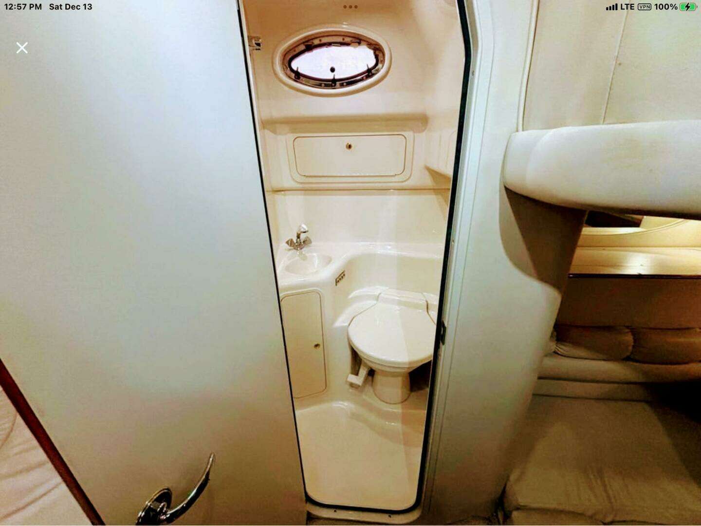 1998 Sea Ray 400 Sundancer - Image 21