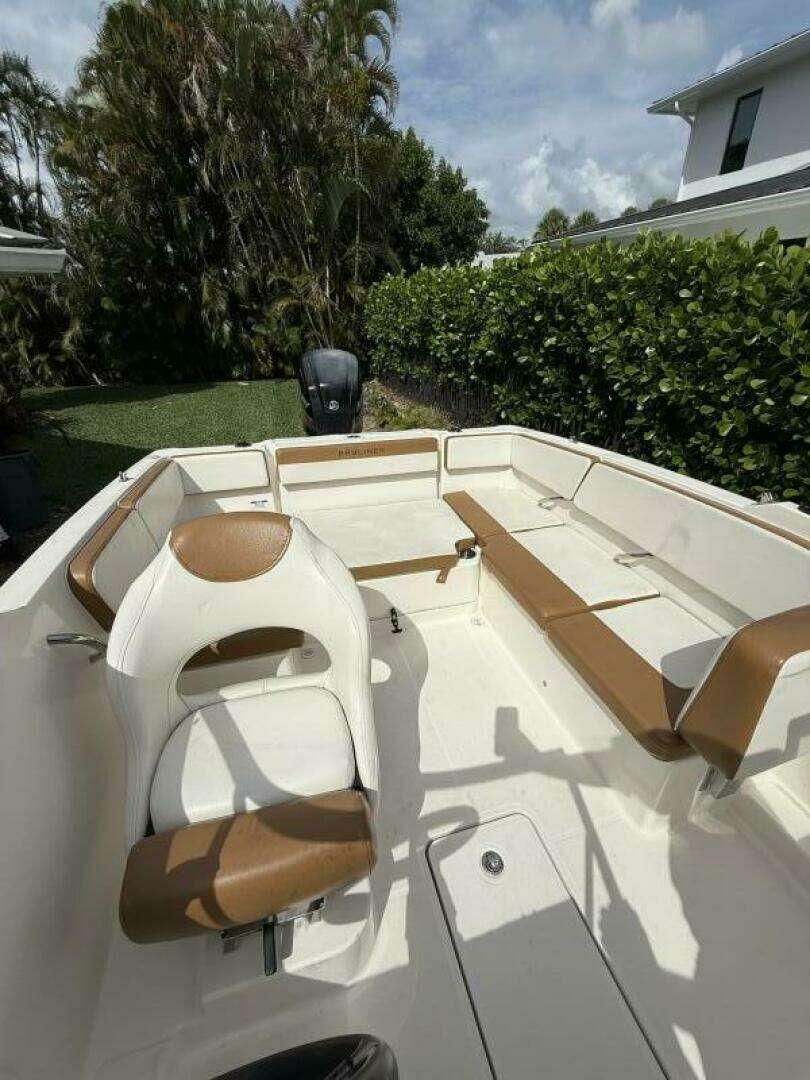 2019 Bayliner VR4 - Image 15