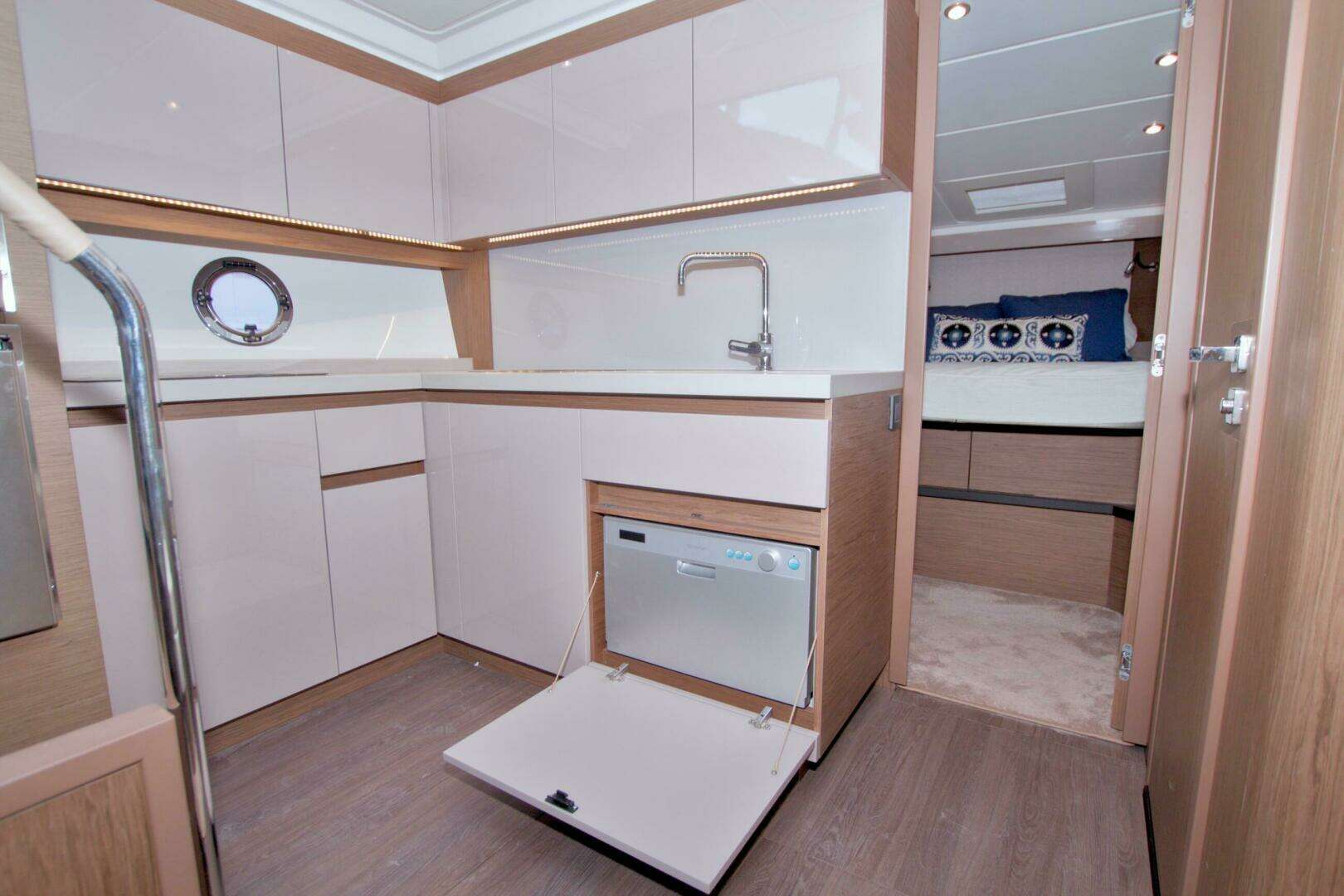 2019 Beneteau Gran Turismo 50 - Image 43