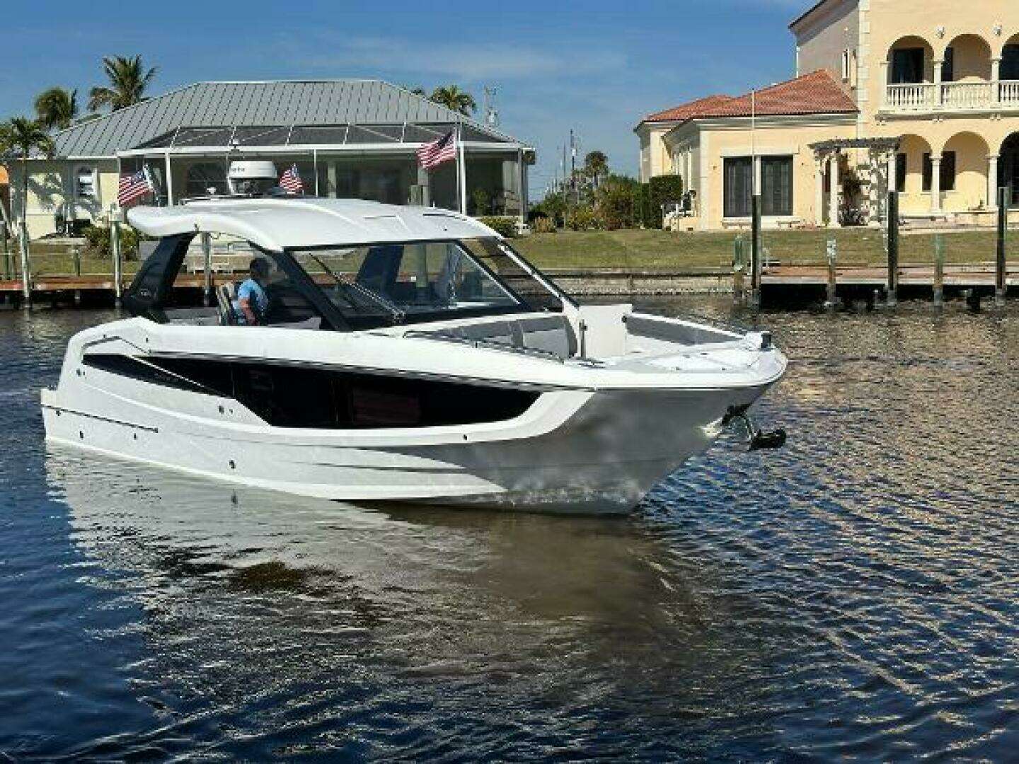 2022 Galeon 325 GTO - Image 3