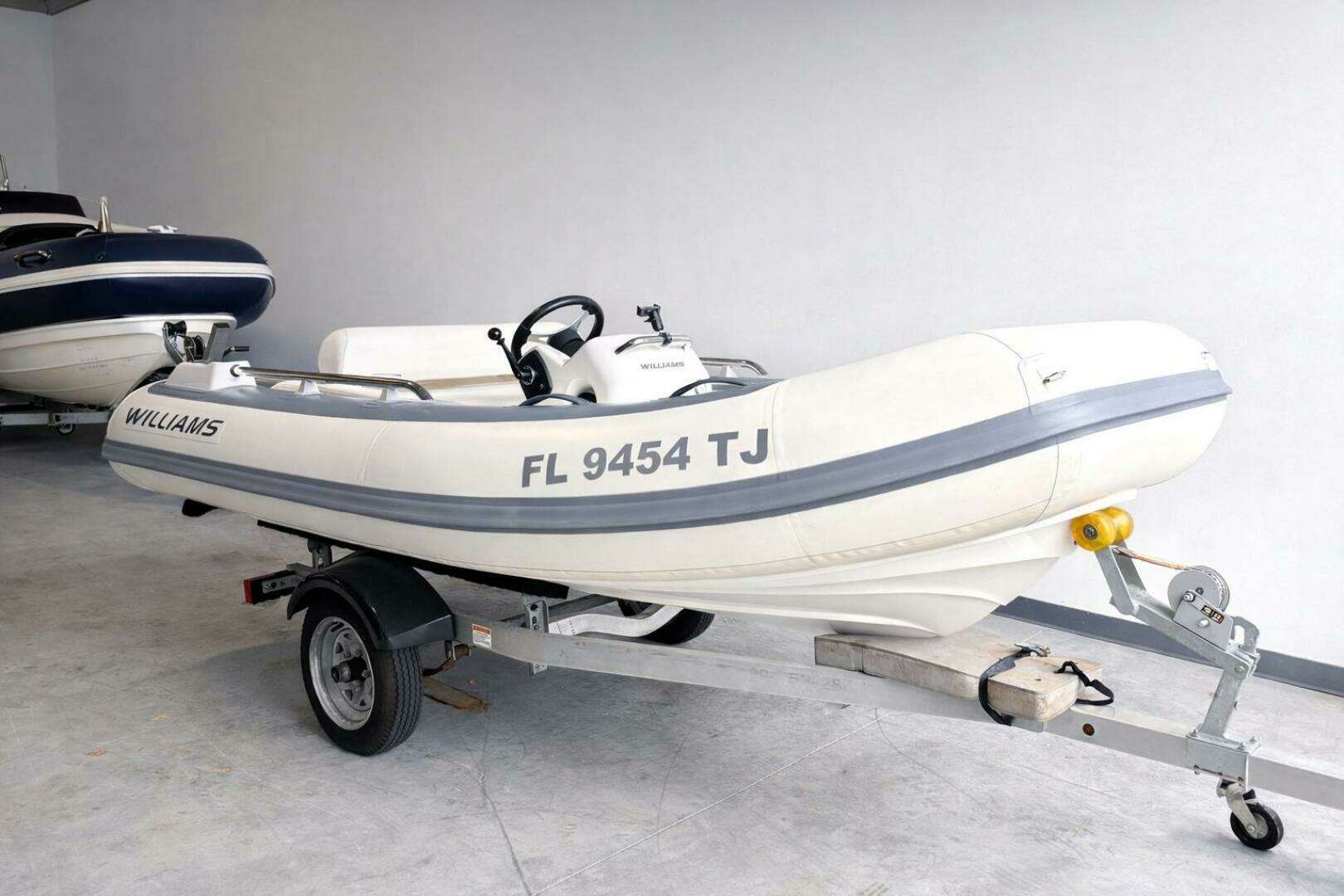 2022 Williams Jet Tenders 345 Sport Jet - Image 2