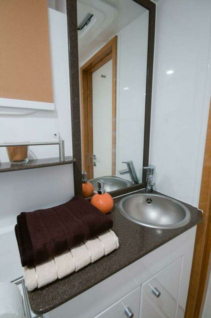 2008 Sunreef 62 - Image 61