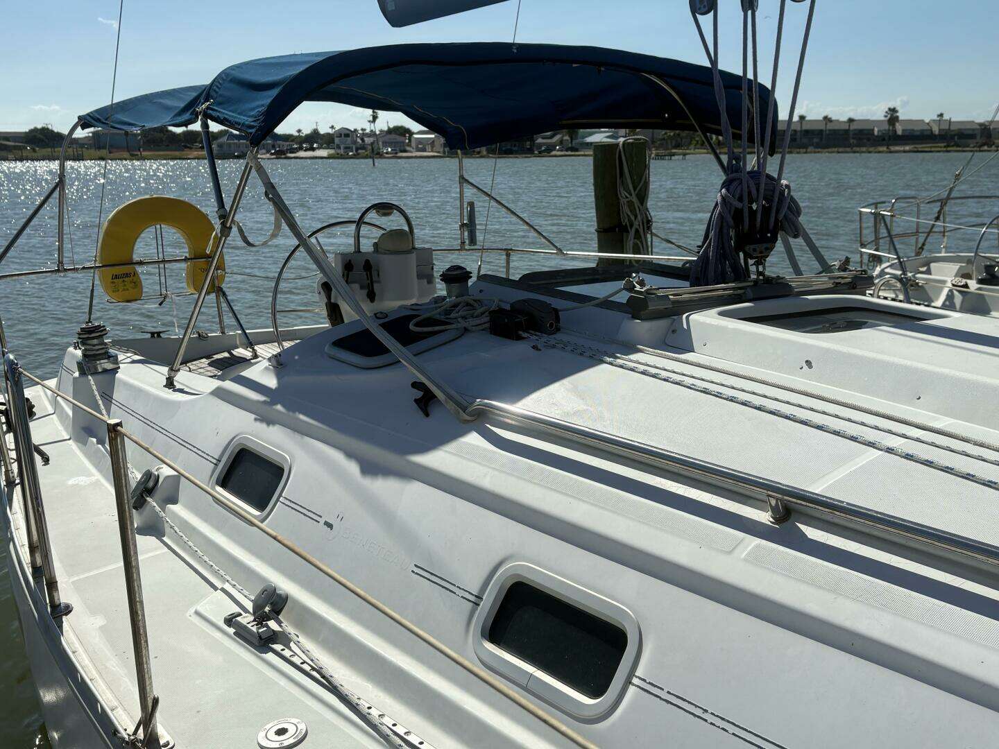 2001 Beneteau — - Image 11