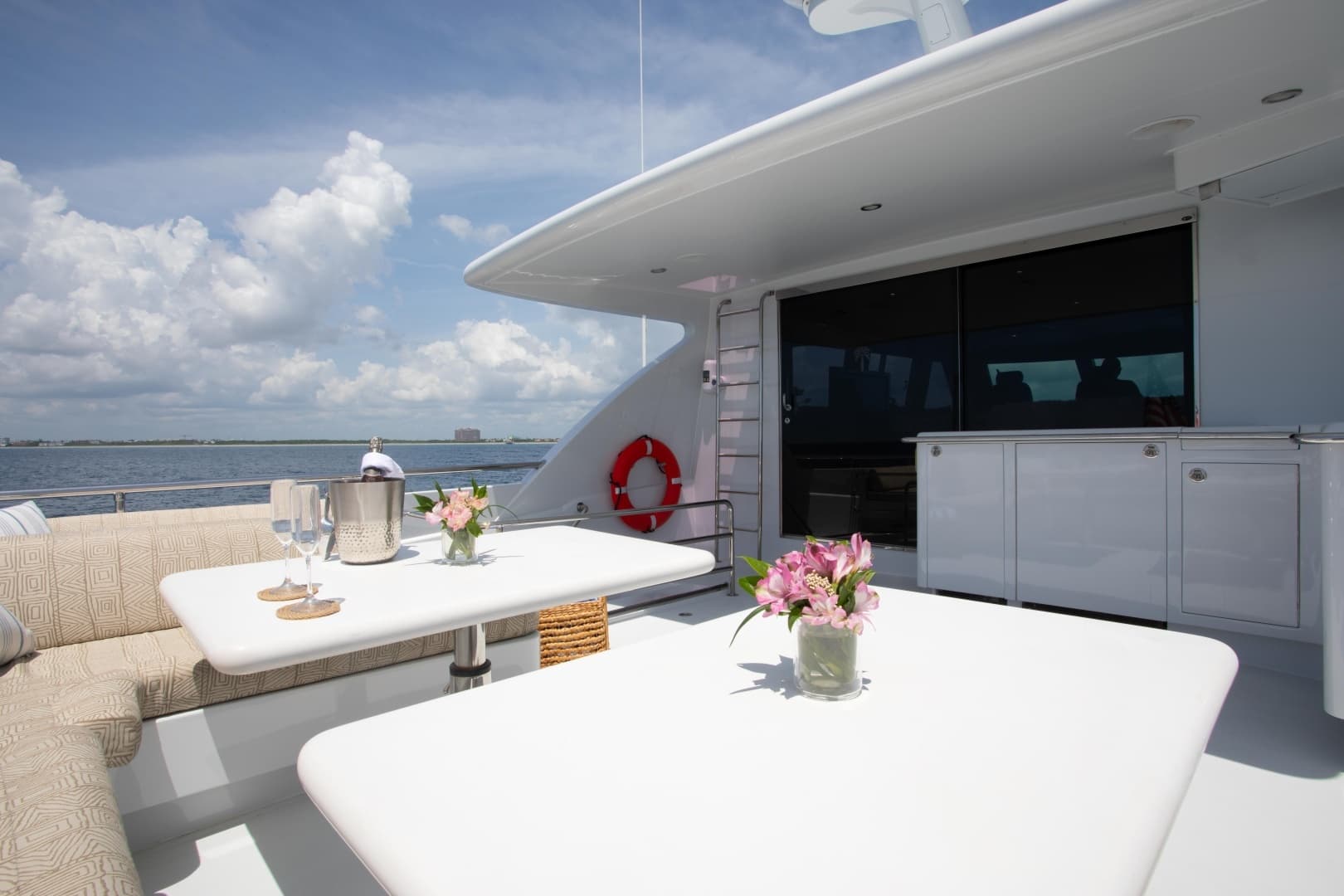2007 Horizon Elegance 82 - Image 39