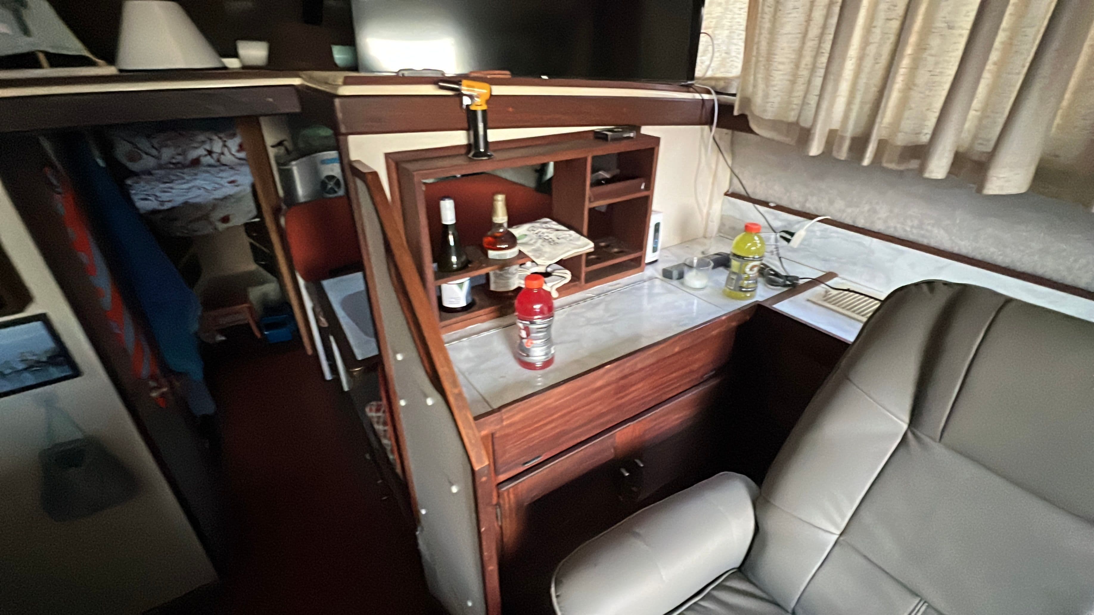 1981 Silverton 37 Convertible - 16