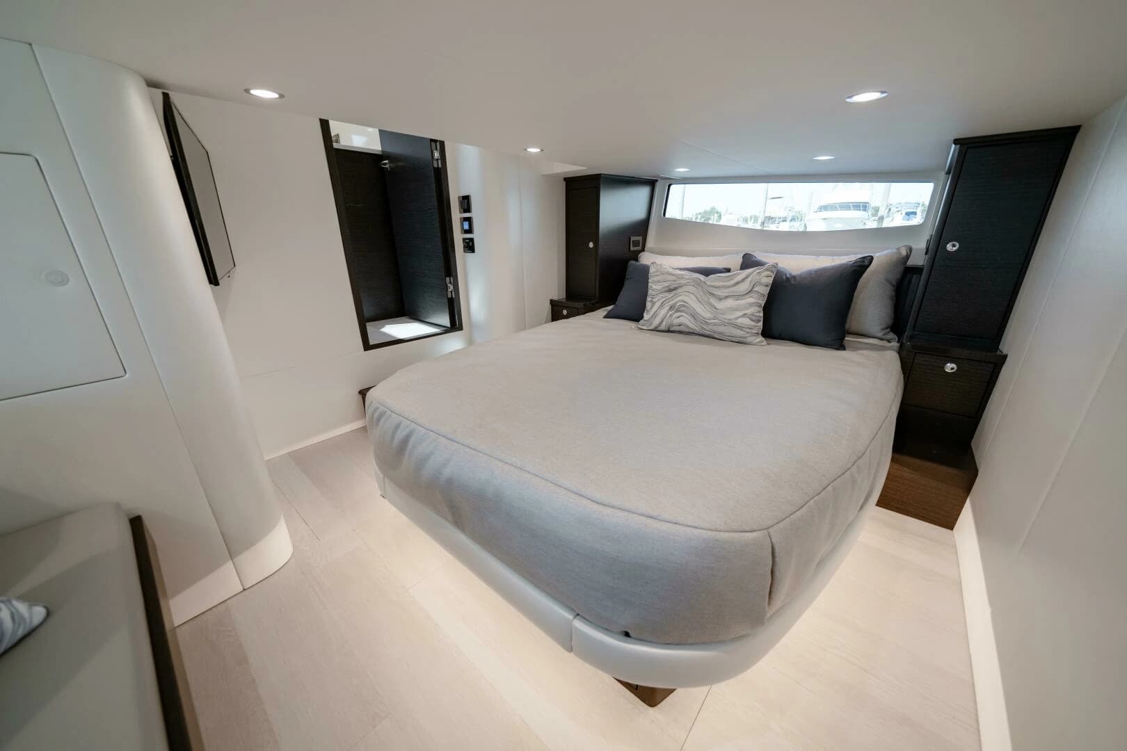 2026 Valhalla Boatworks 55 SY - Image 11