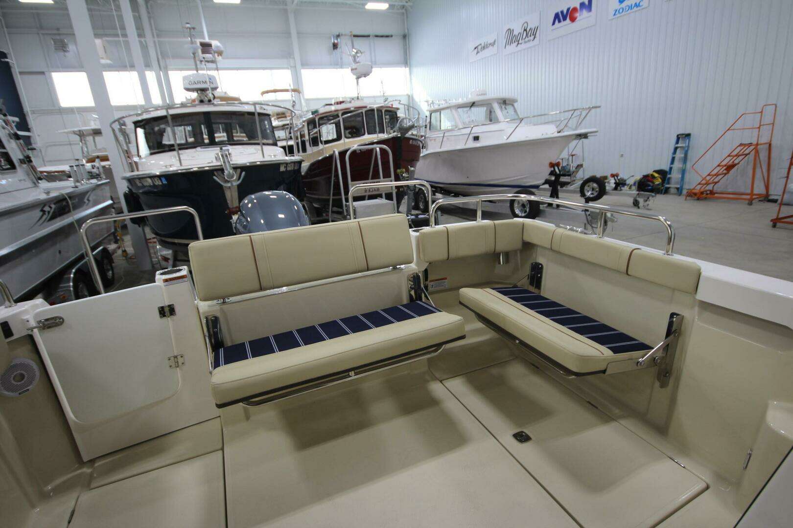 2026 Ranger Tugs R-23 Luxury Edition - Image 24