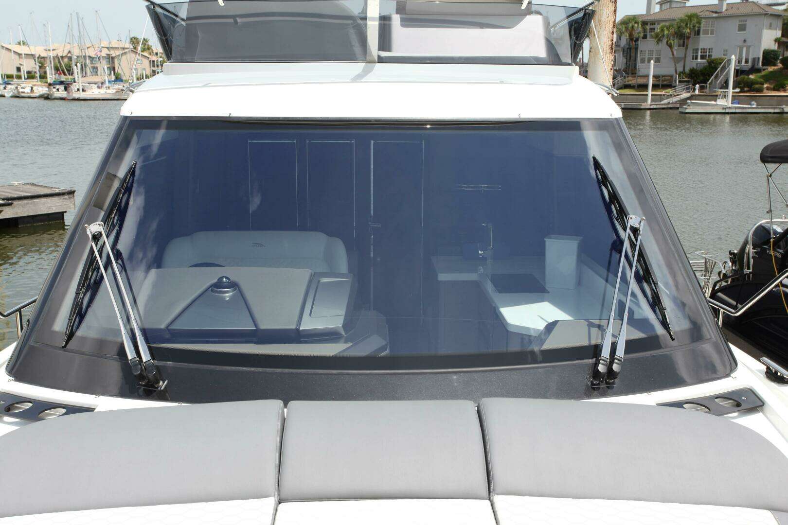 2025 Galeon — - Image 73