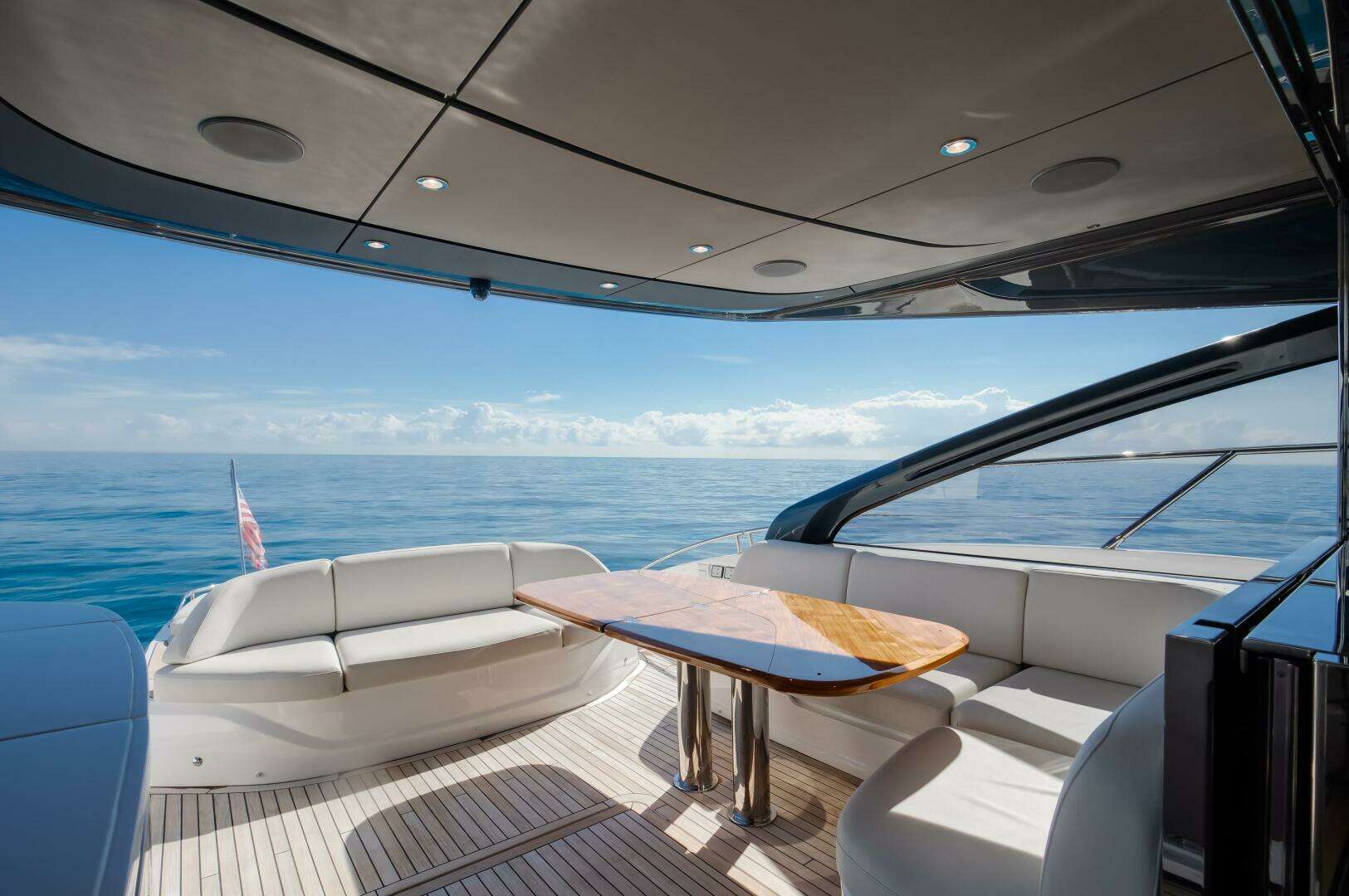 2025 Princess V55 - Image 16