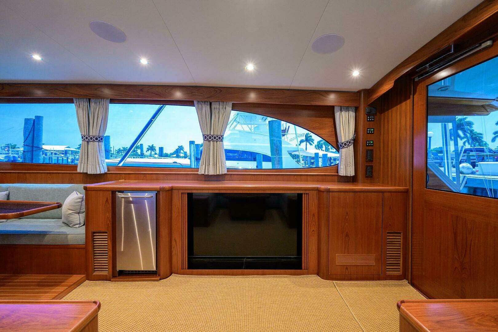 2004 Rybovich 62 Convertible - Image 11