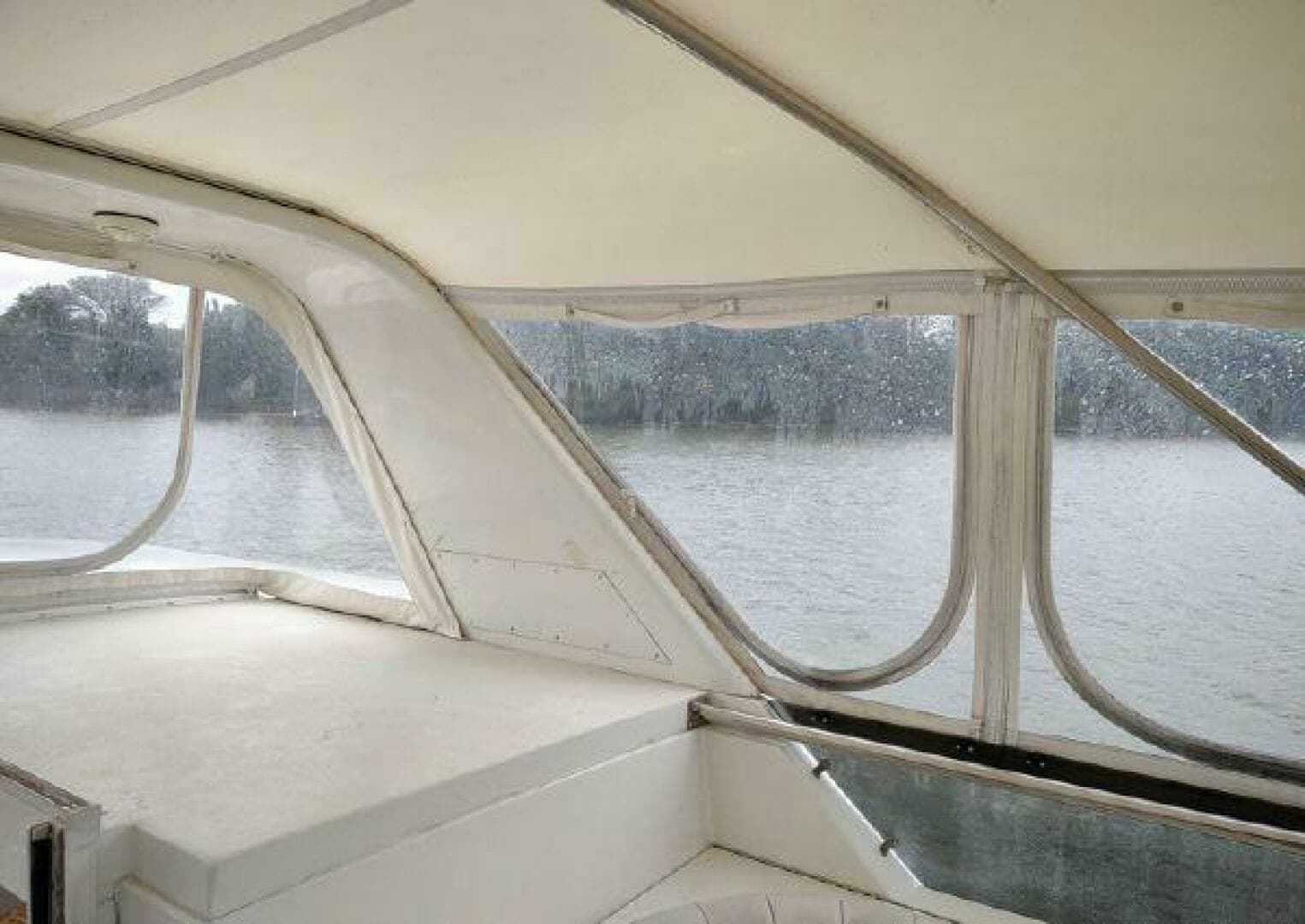 1996 Hatteras 50' Sport Deck - Image 81