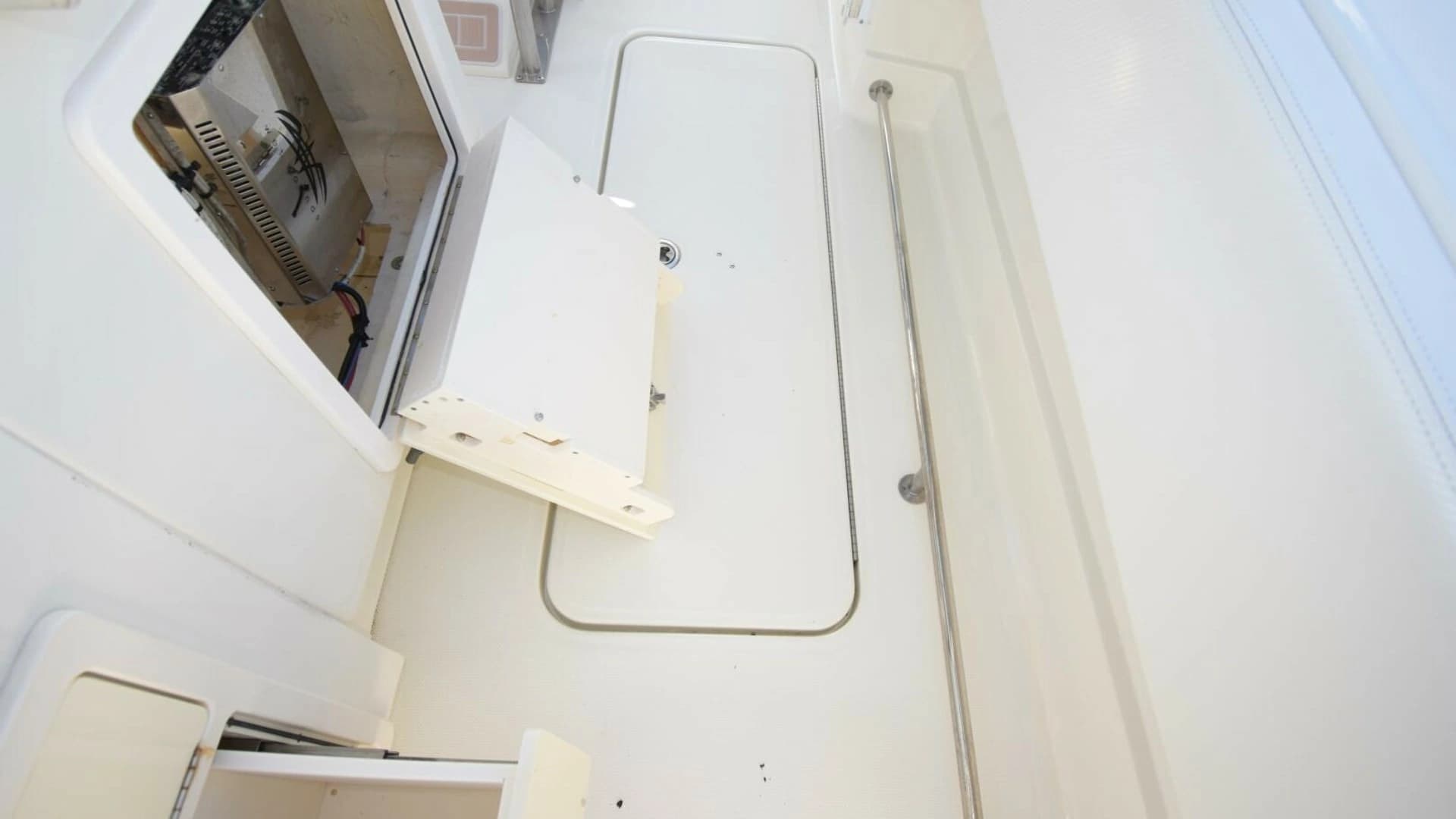 2012 Hydra-Sports 4200 SF - Image 11