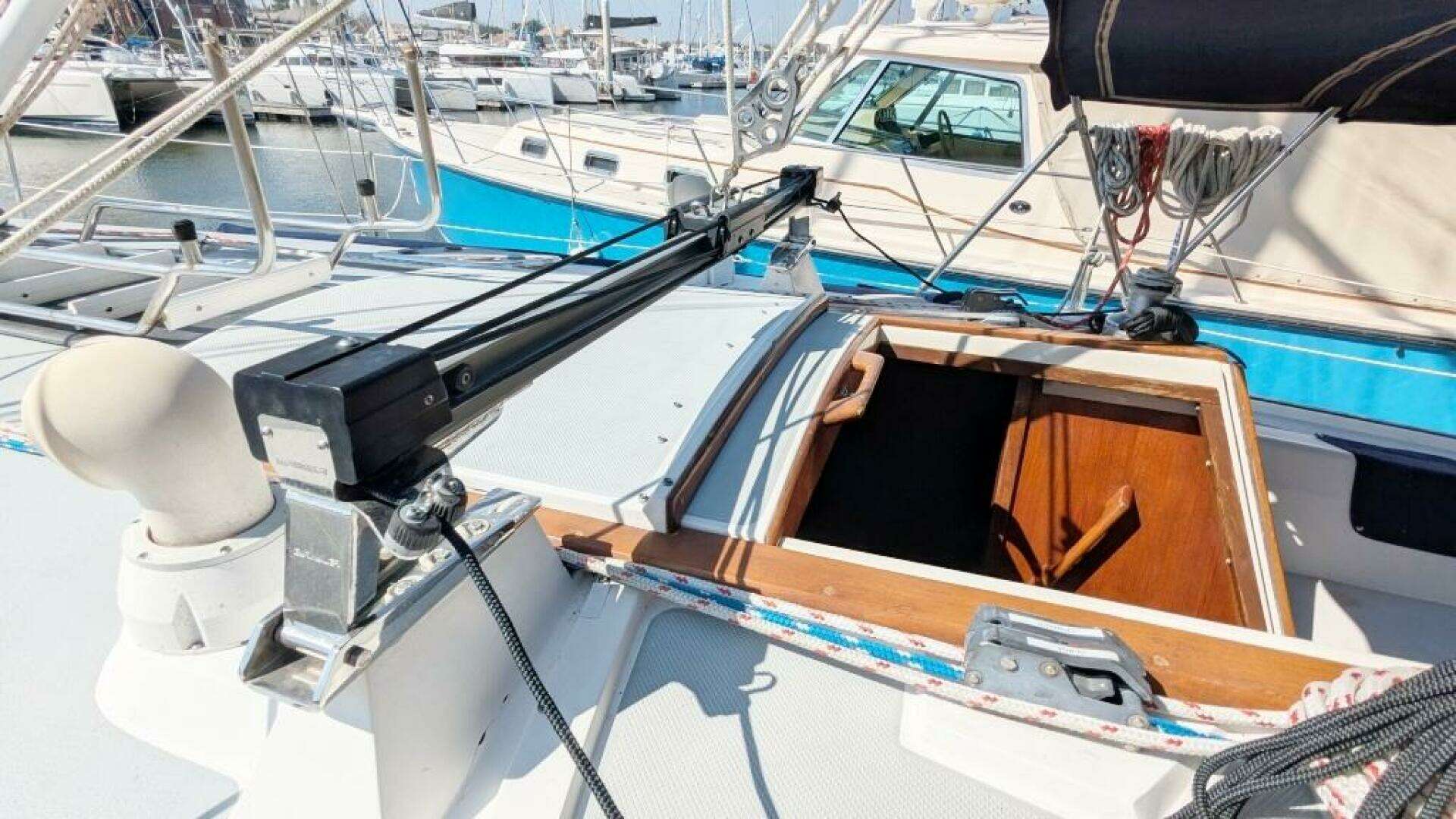 1989 Catalina 42 - Image 16
