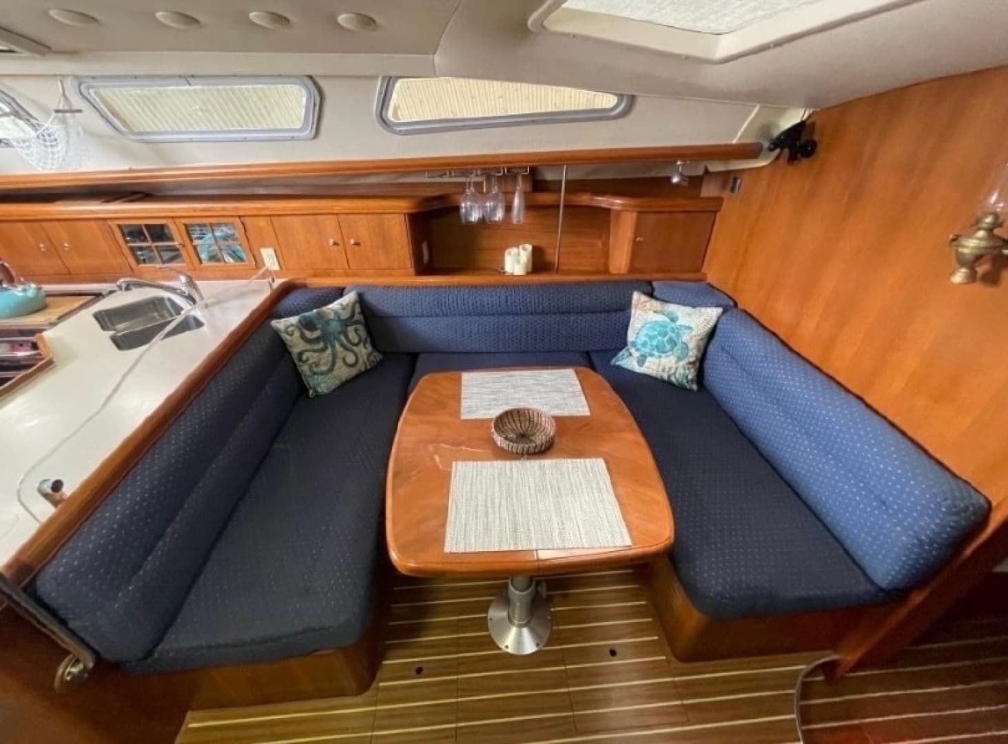 2006 Hunter Hunter 41 Aft Cockpit - Image 10