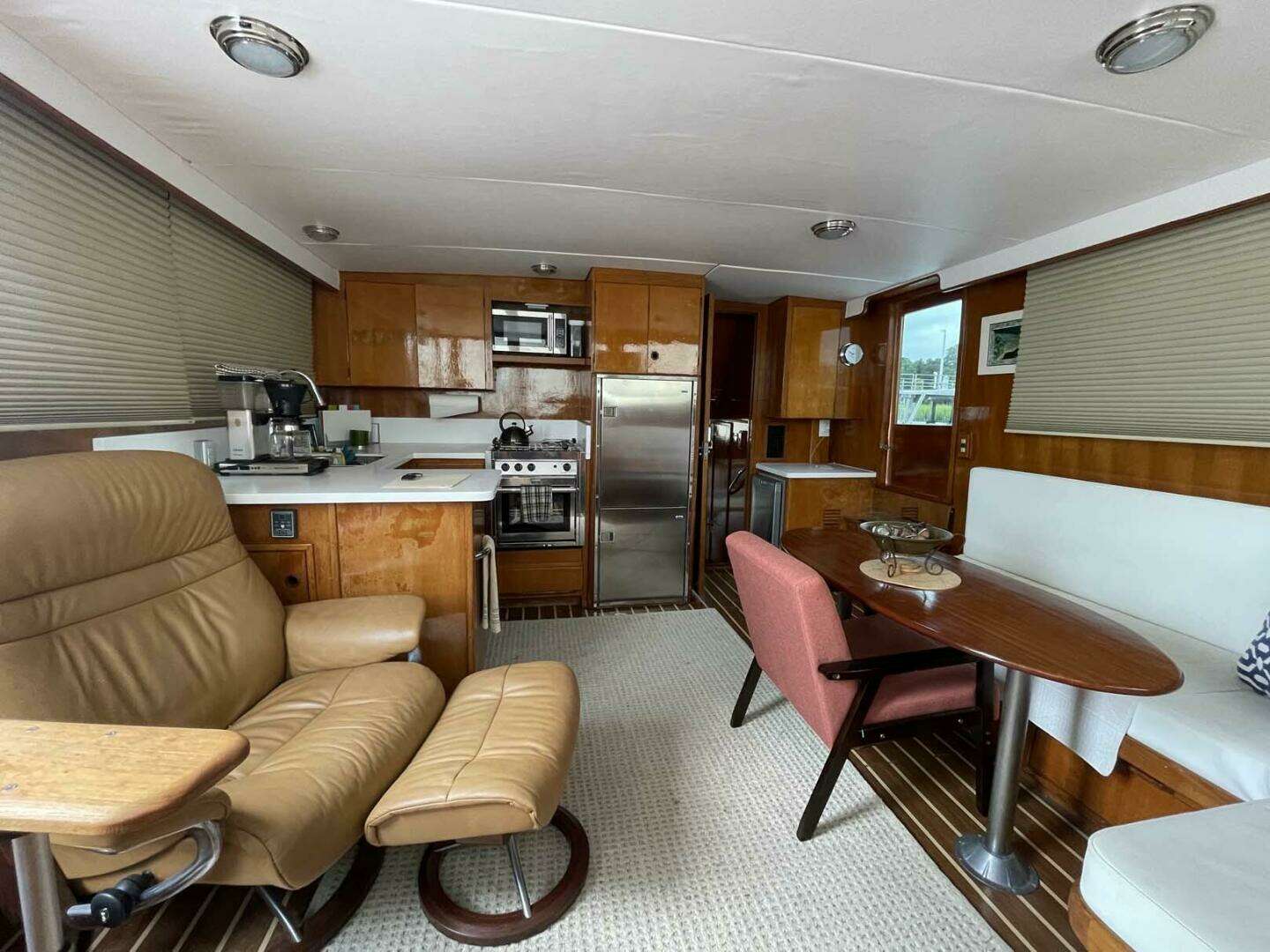 1985 DeFever 40 Offshore Cruiser - Image 12