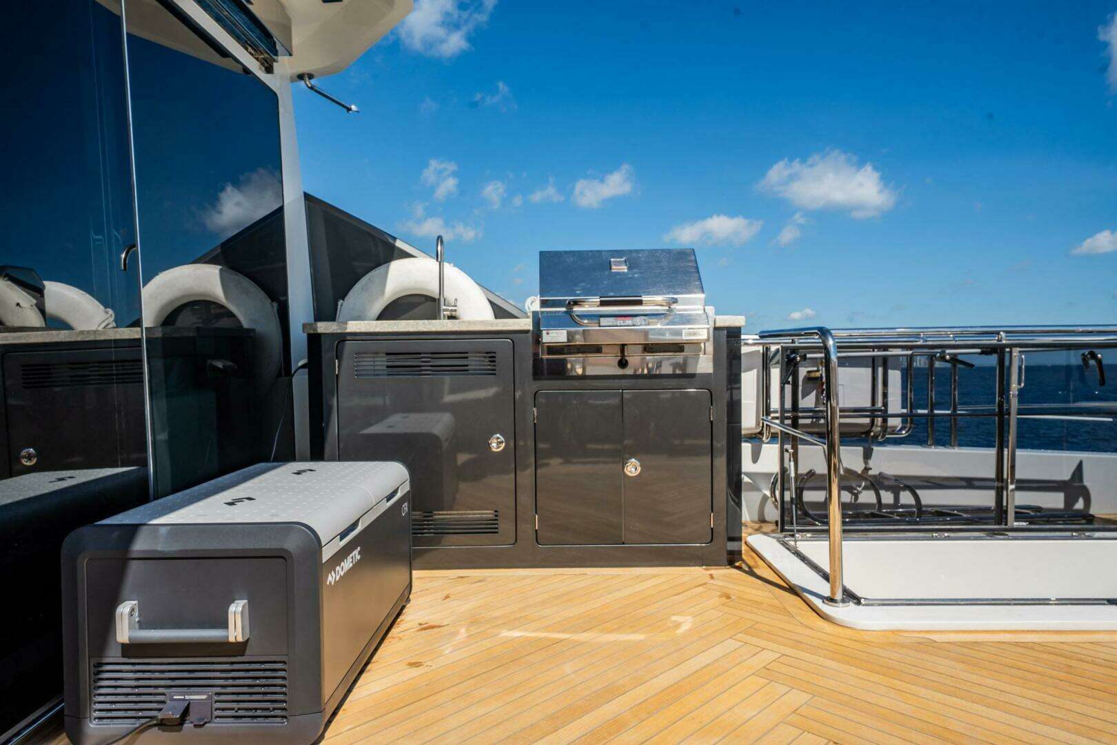 2021 Ocean Alexander 27 Explorer - Image 56